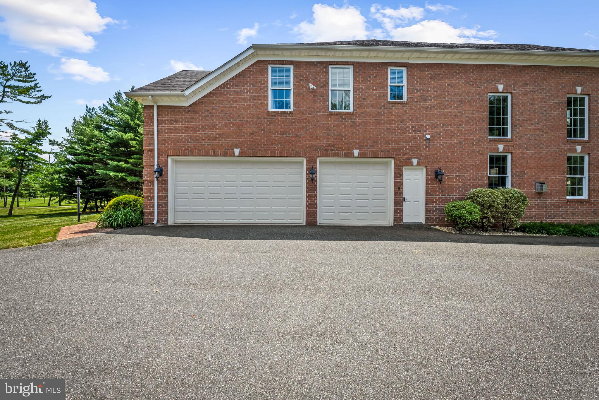 13910 Manor Rd