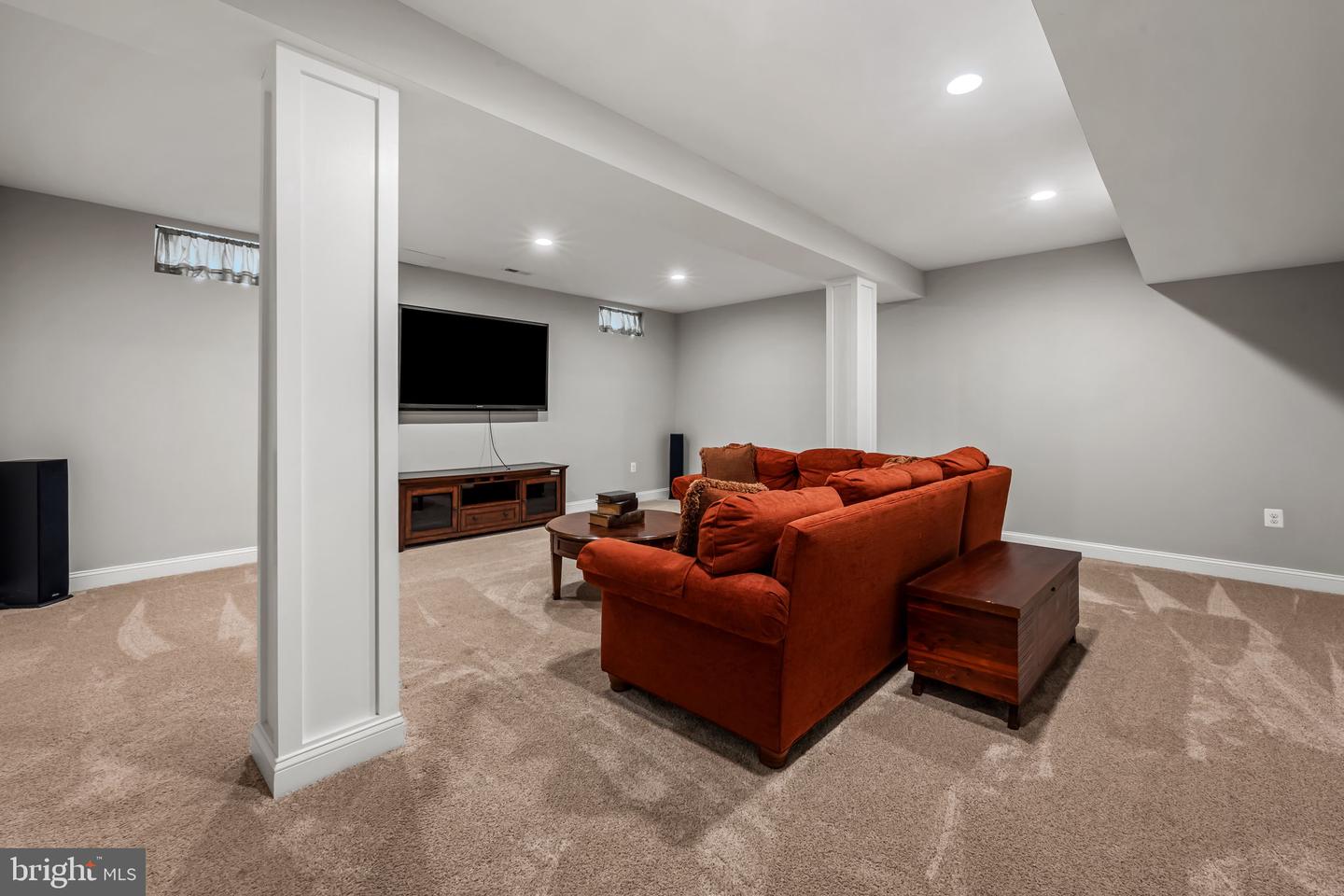 13910 Manor Rd