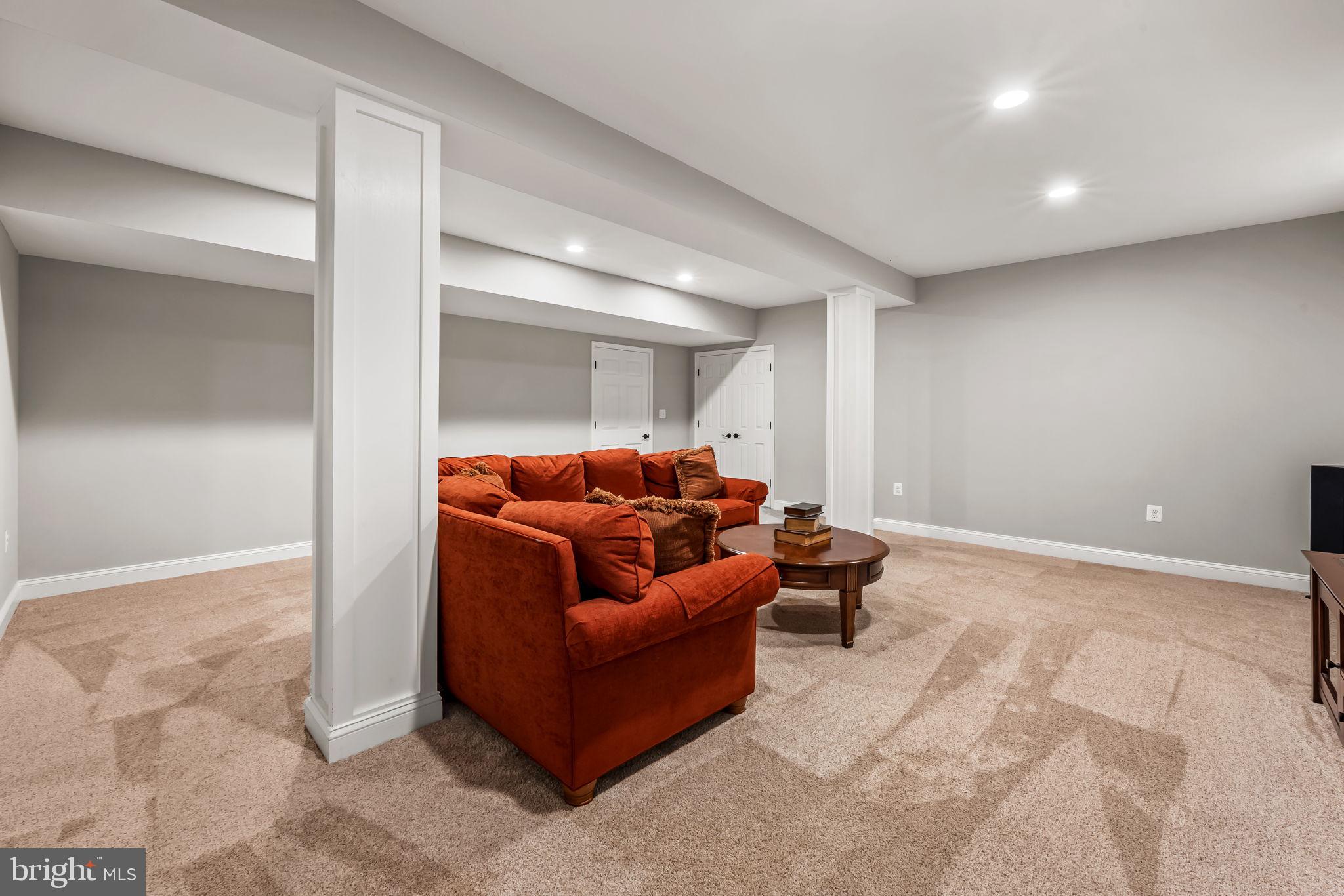 13910 Manor Rd