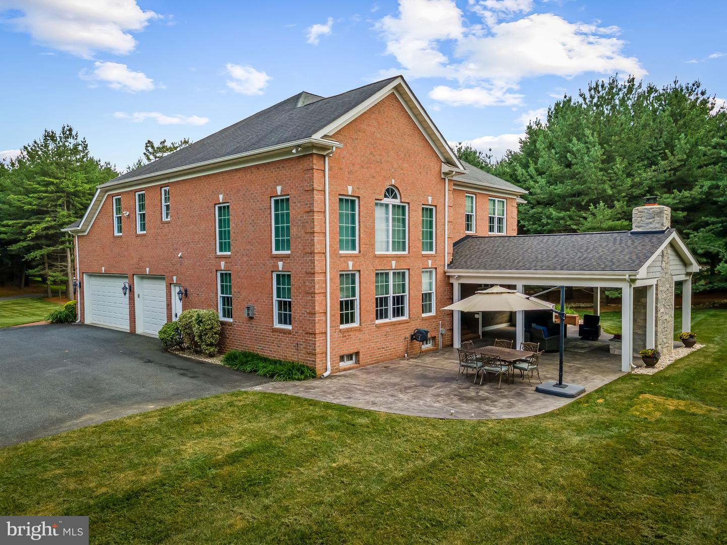 13910 Manor Rd