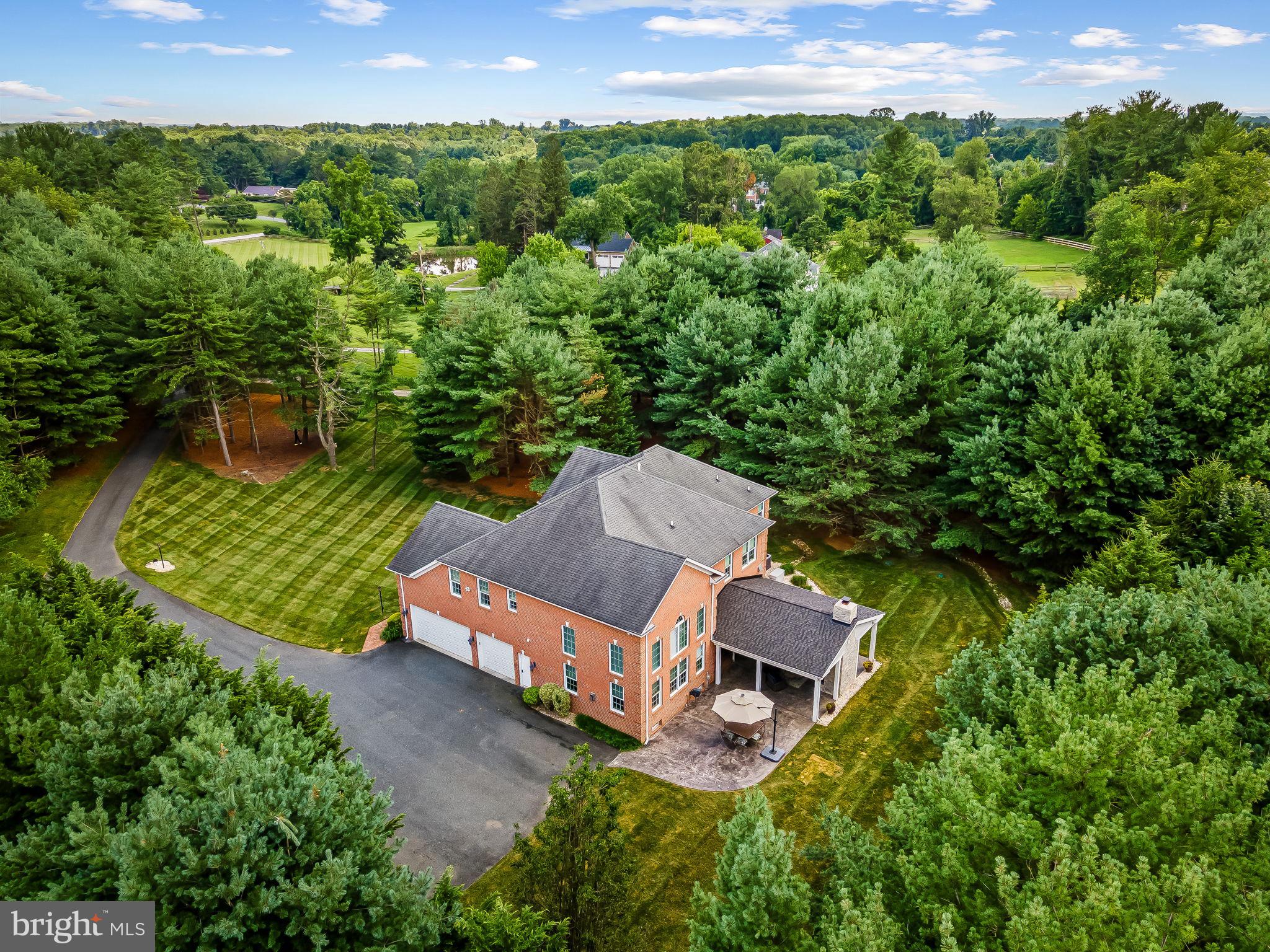 13910 Manor Rd