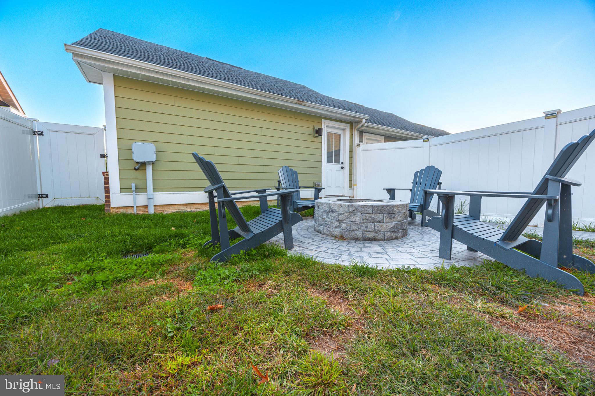 6251 ISLINGTON STREET