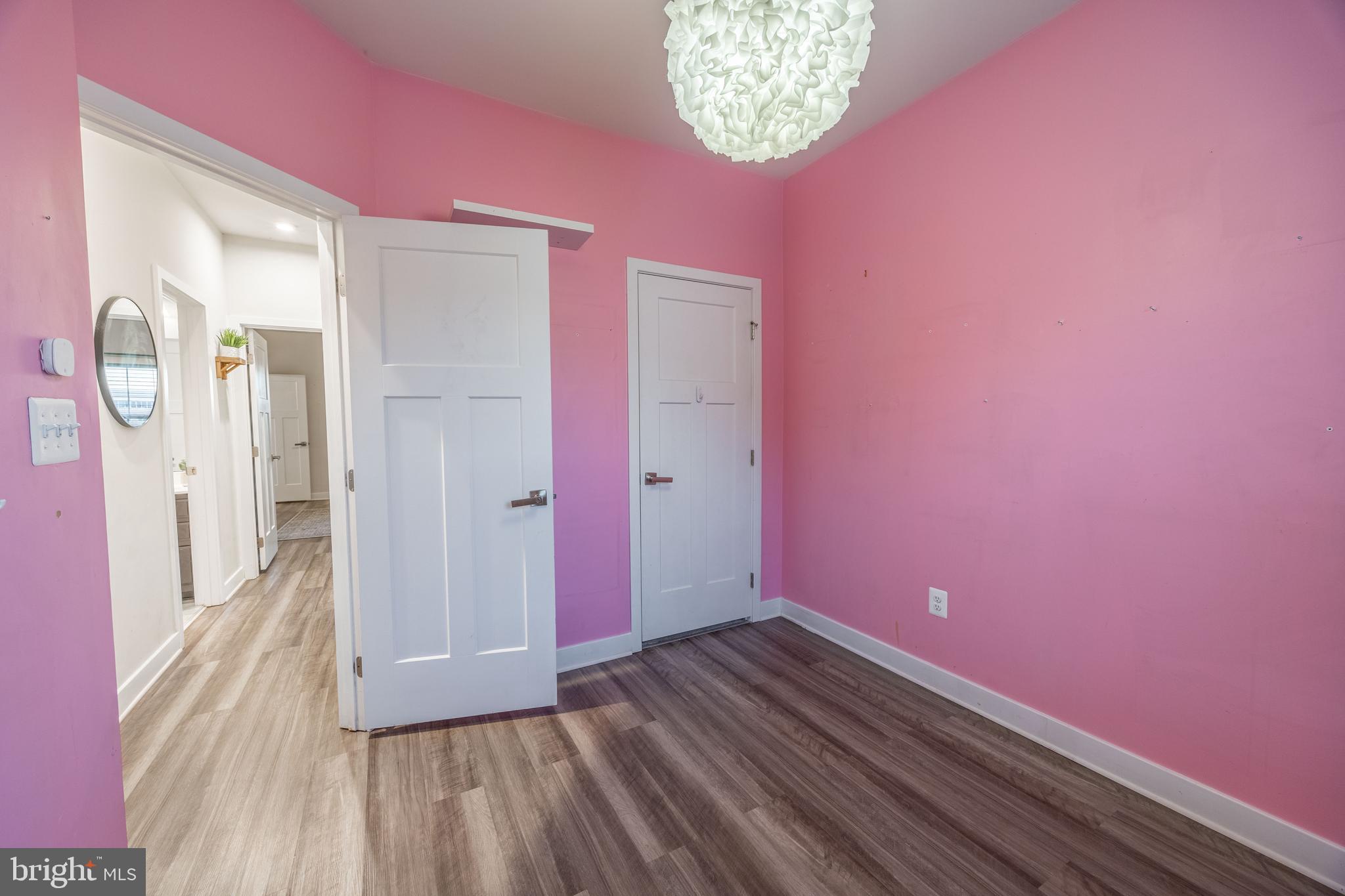 6251 ISLINGTON STREET