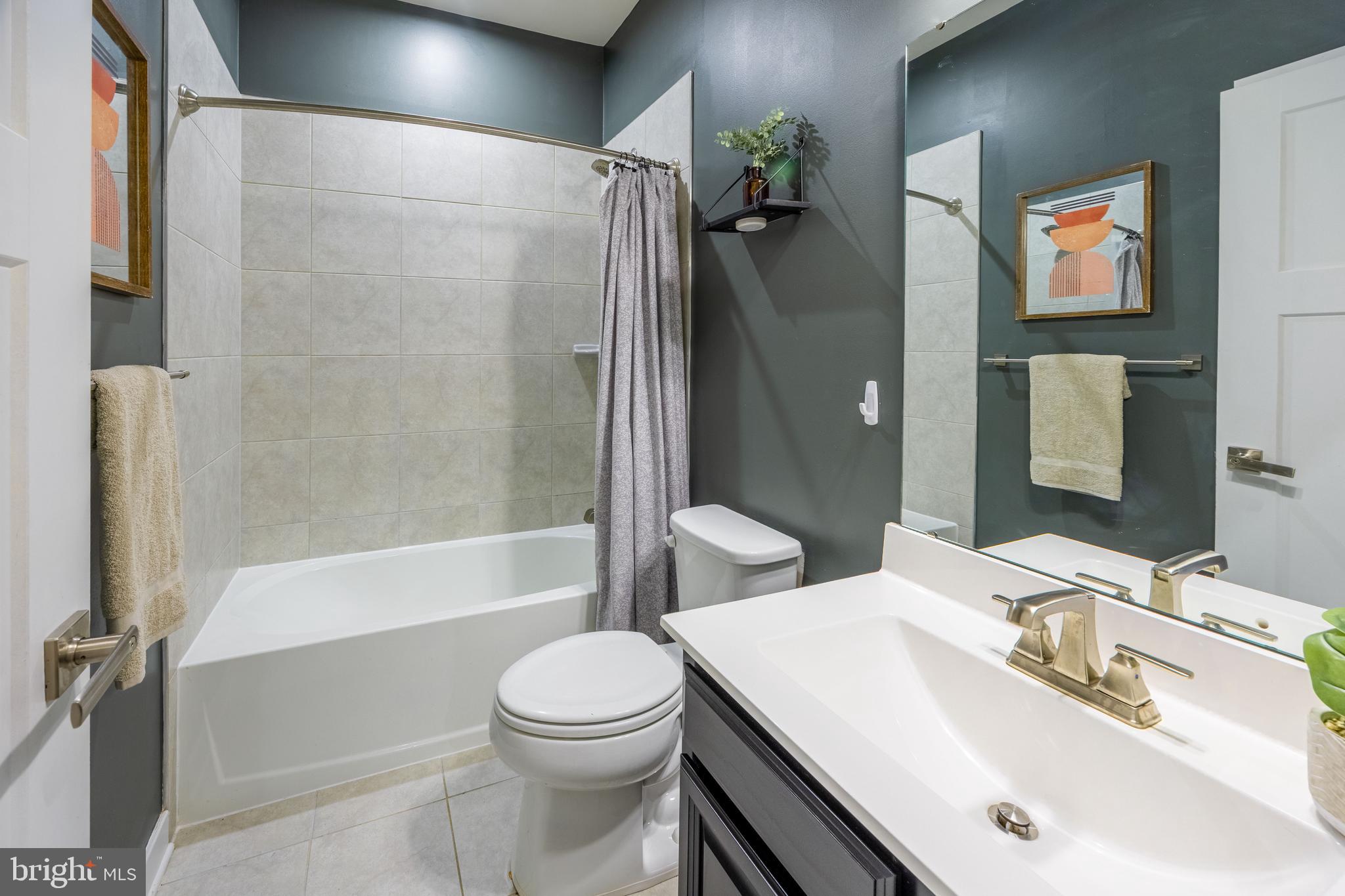 6251 ISLINGTON STREET