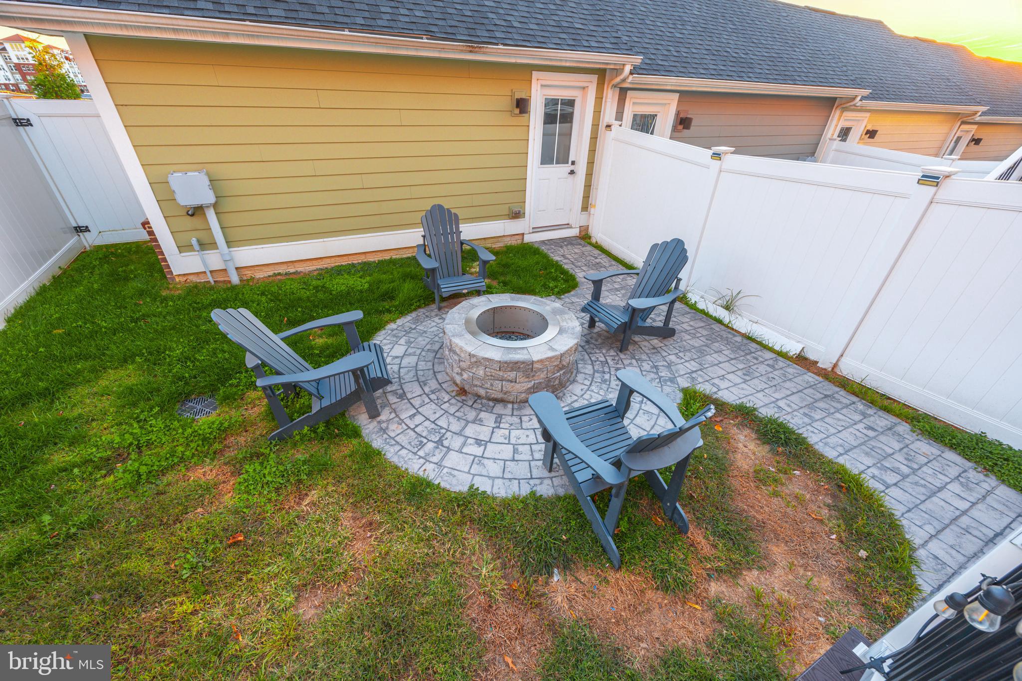 6251 ISLINGTON STREET