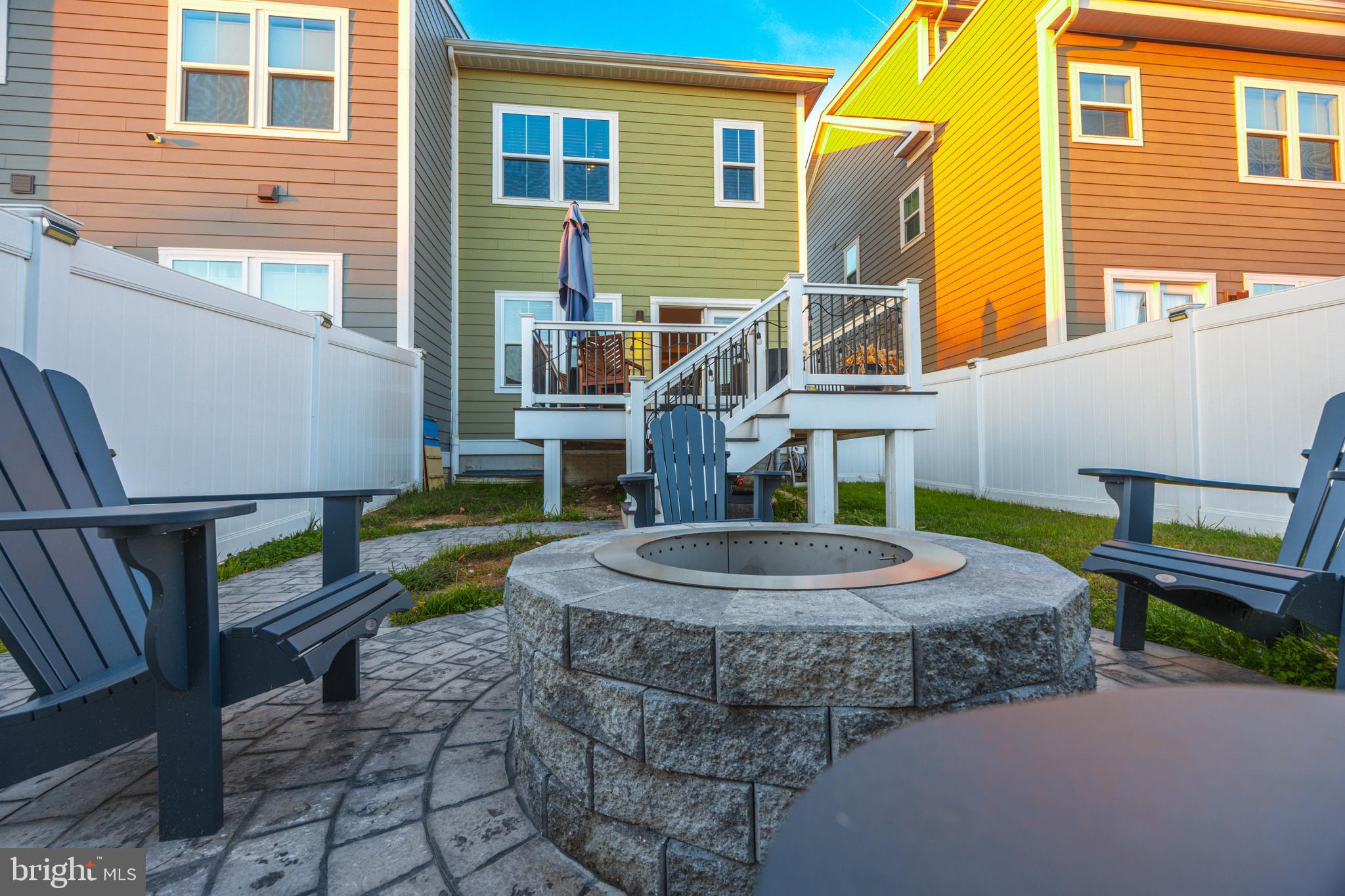 6251 ISLINGTON STREET