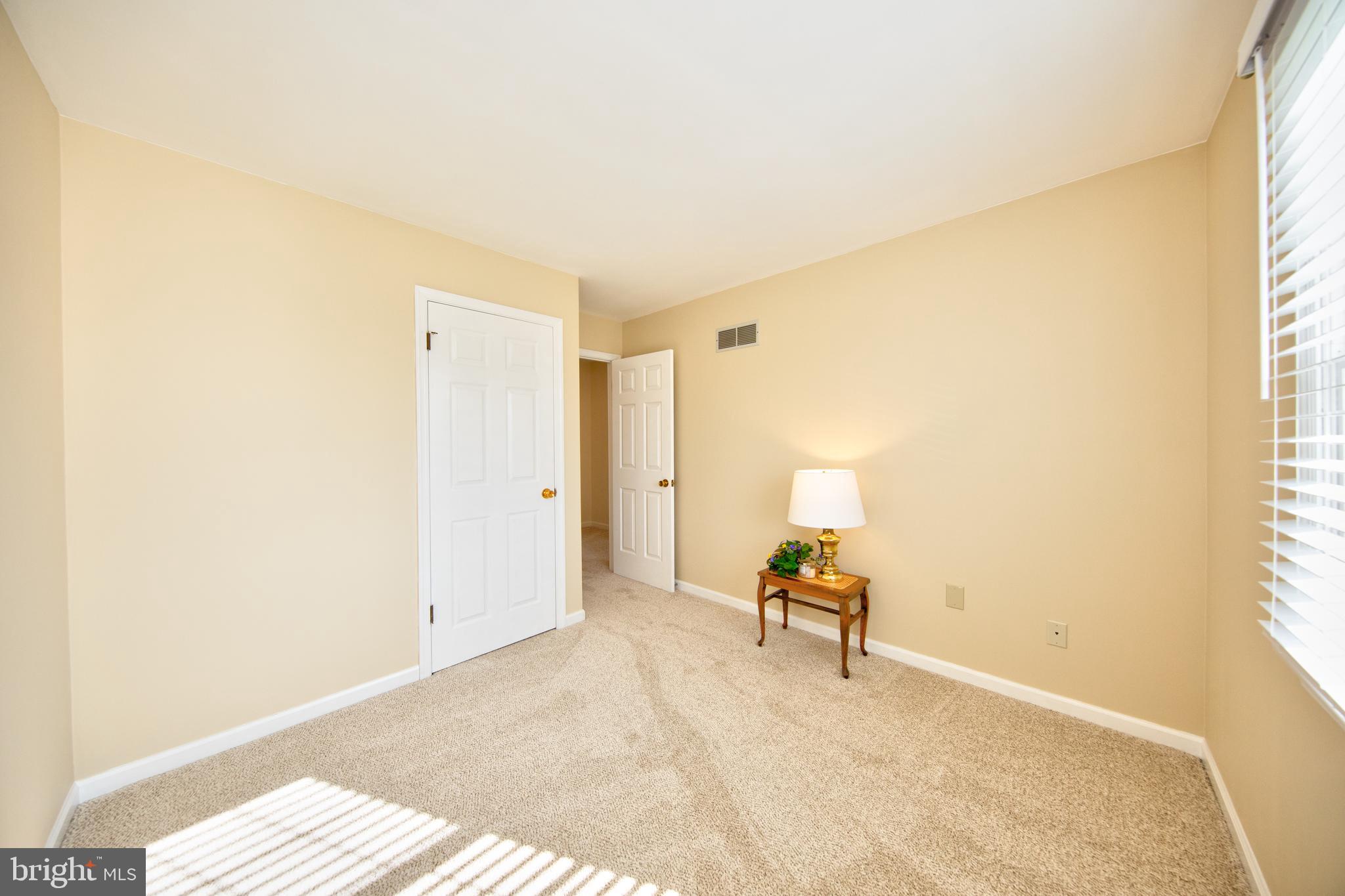 17 Roop Rd