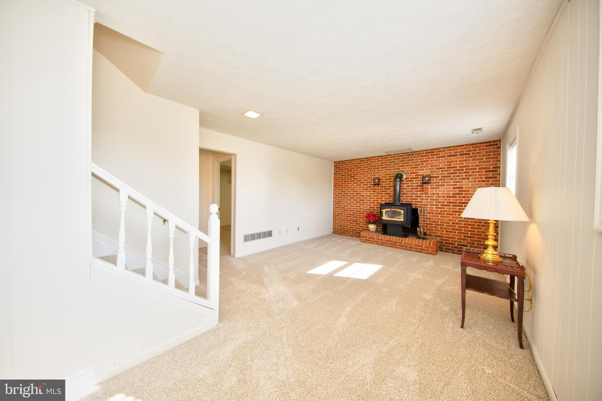 17 Roop Rd
