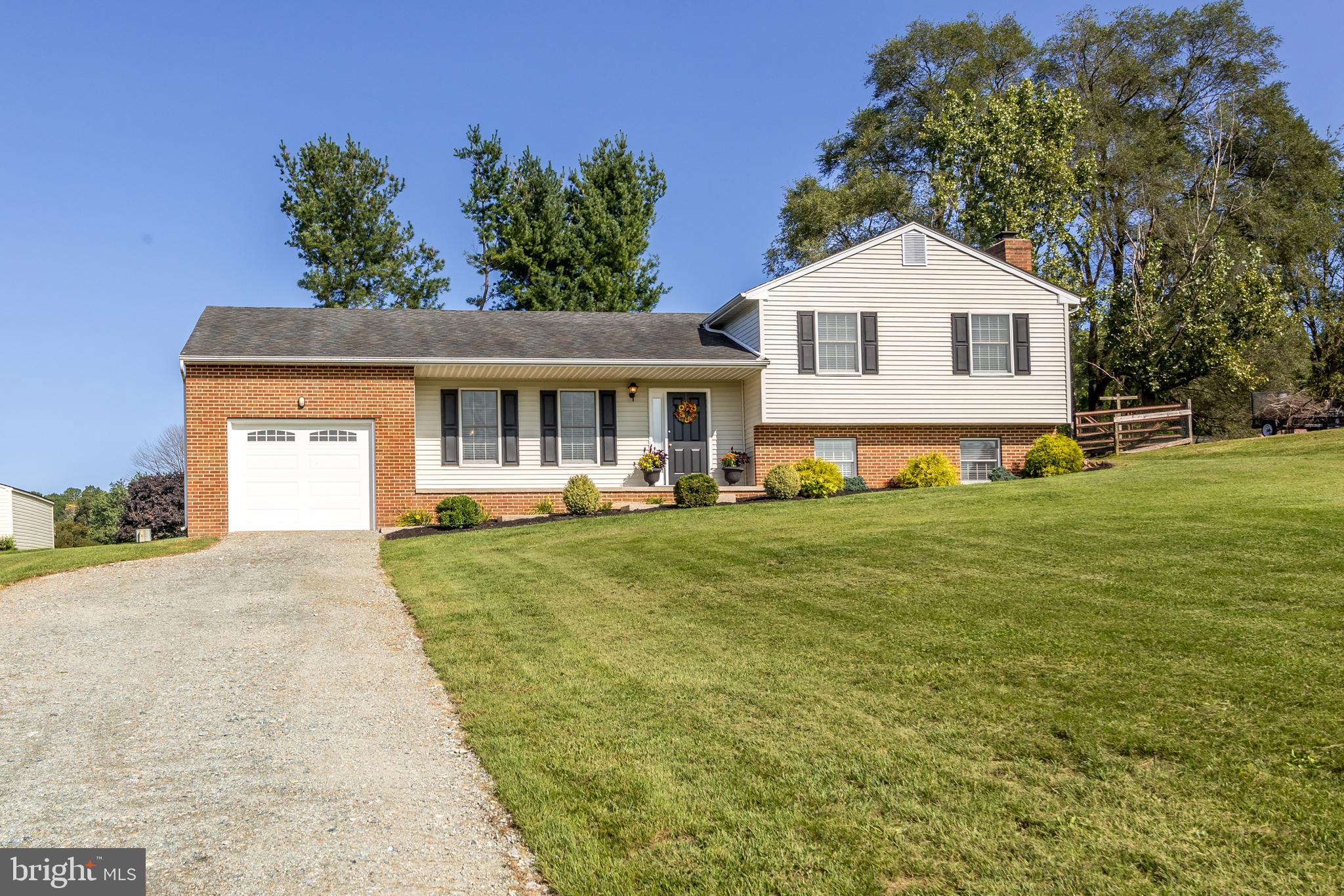 17 Roop Rd