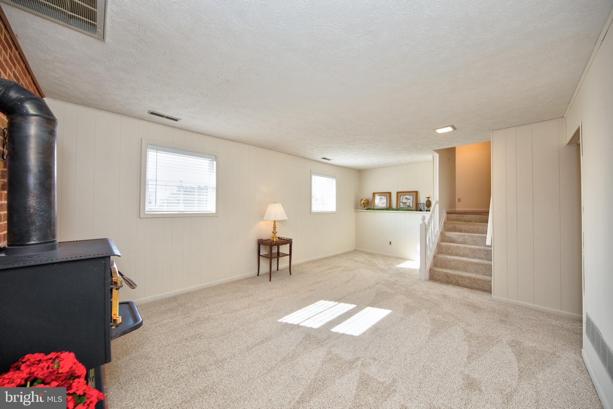 17 Roop Rd