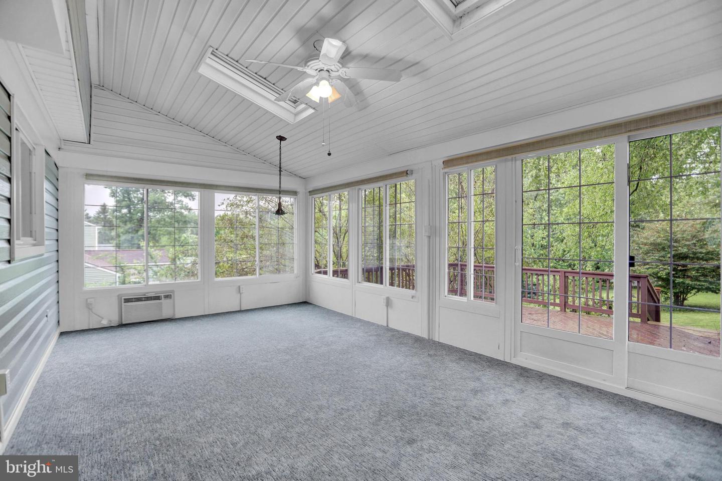 3228 Canterbury Ln