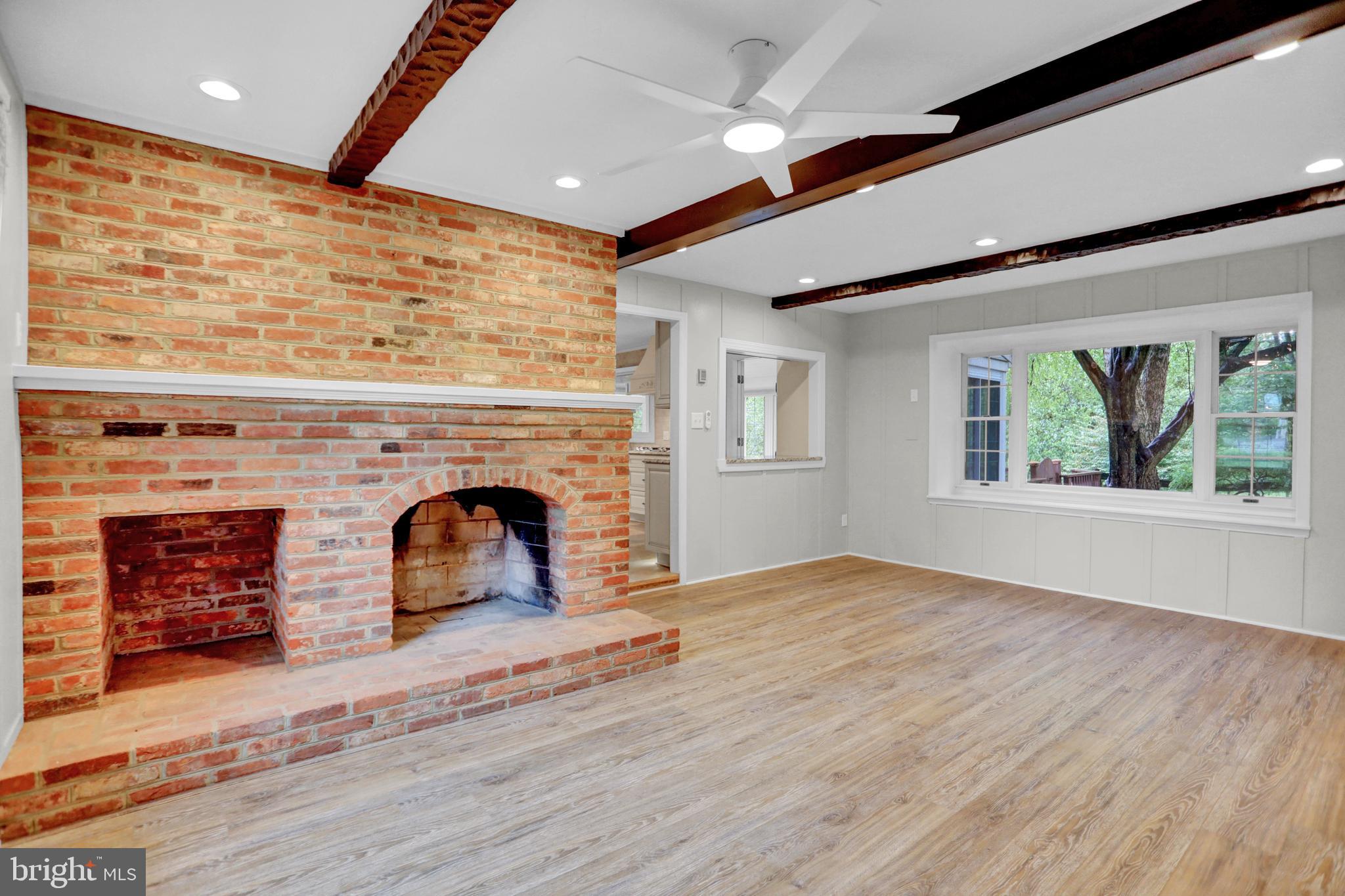 3228 Canterbury Ln