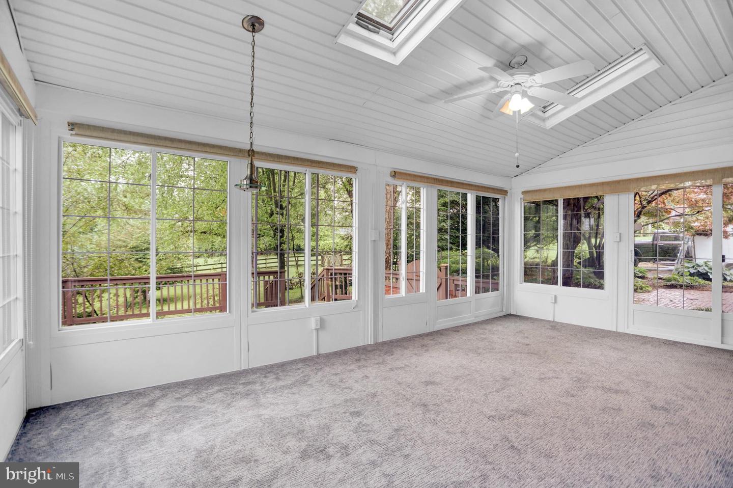 3228 Canterbury Ln