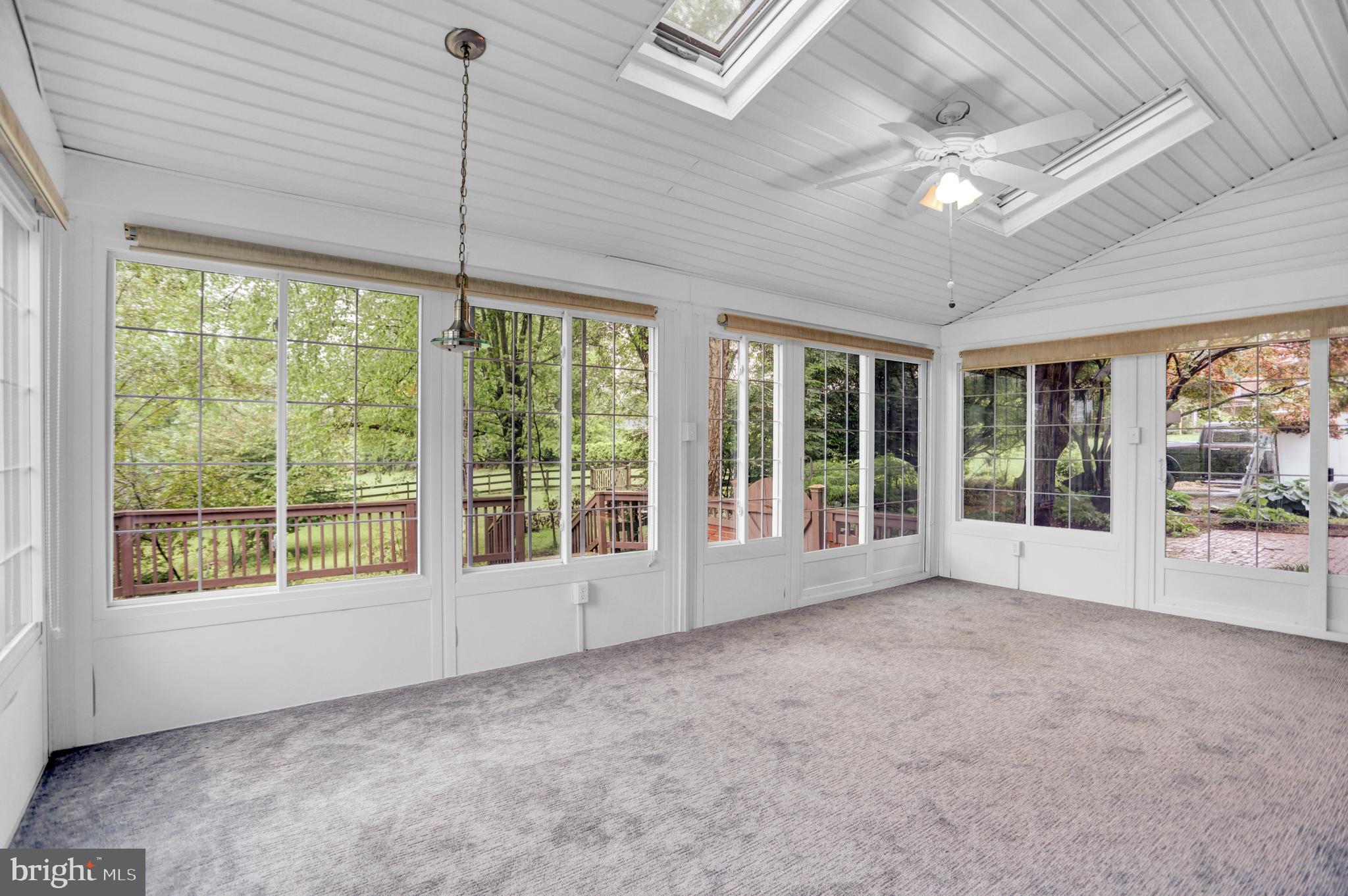 3228 Canterbury Ln