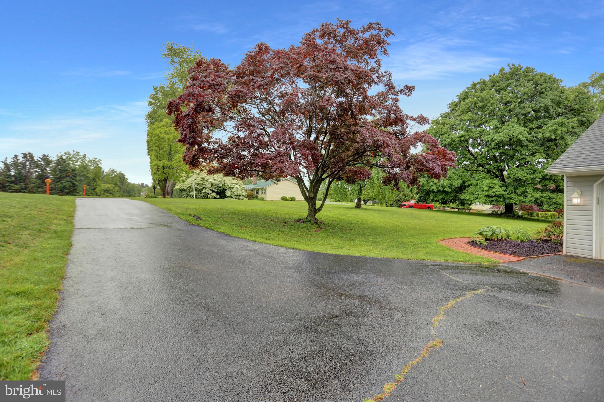 3228 Canterbury Ln