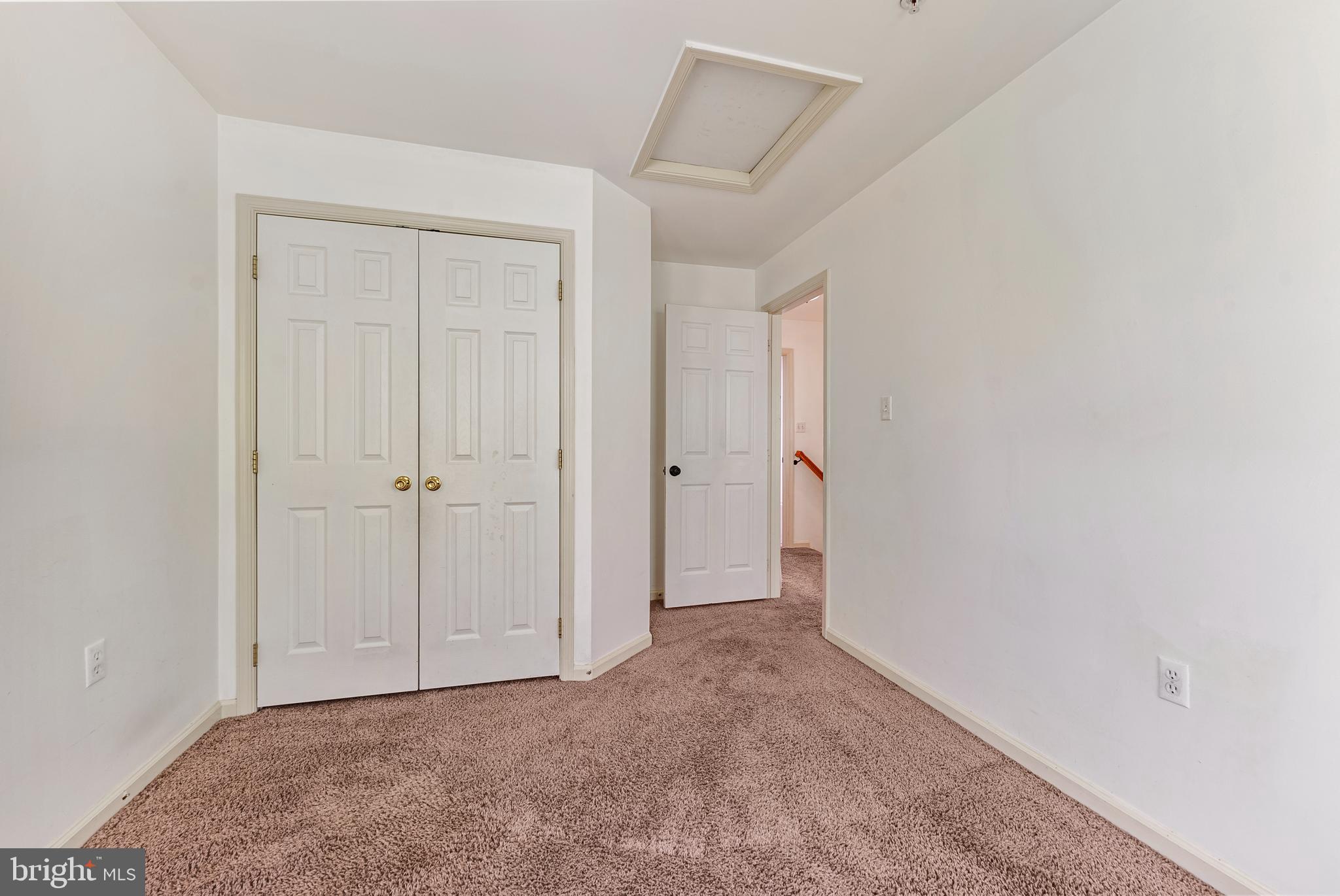 9160 Carriage House Ln #32