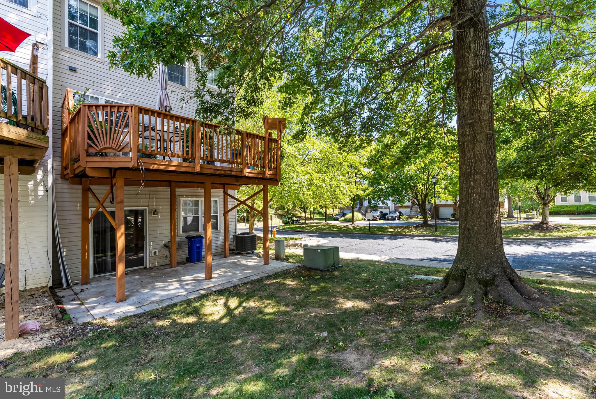 9160 Carriage House Ln #32