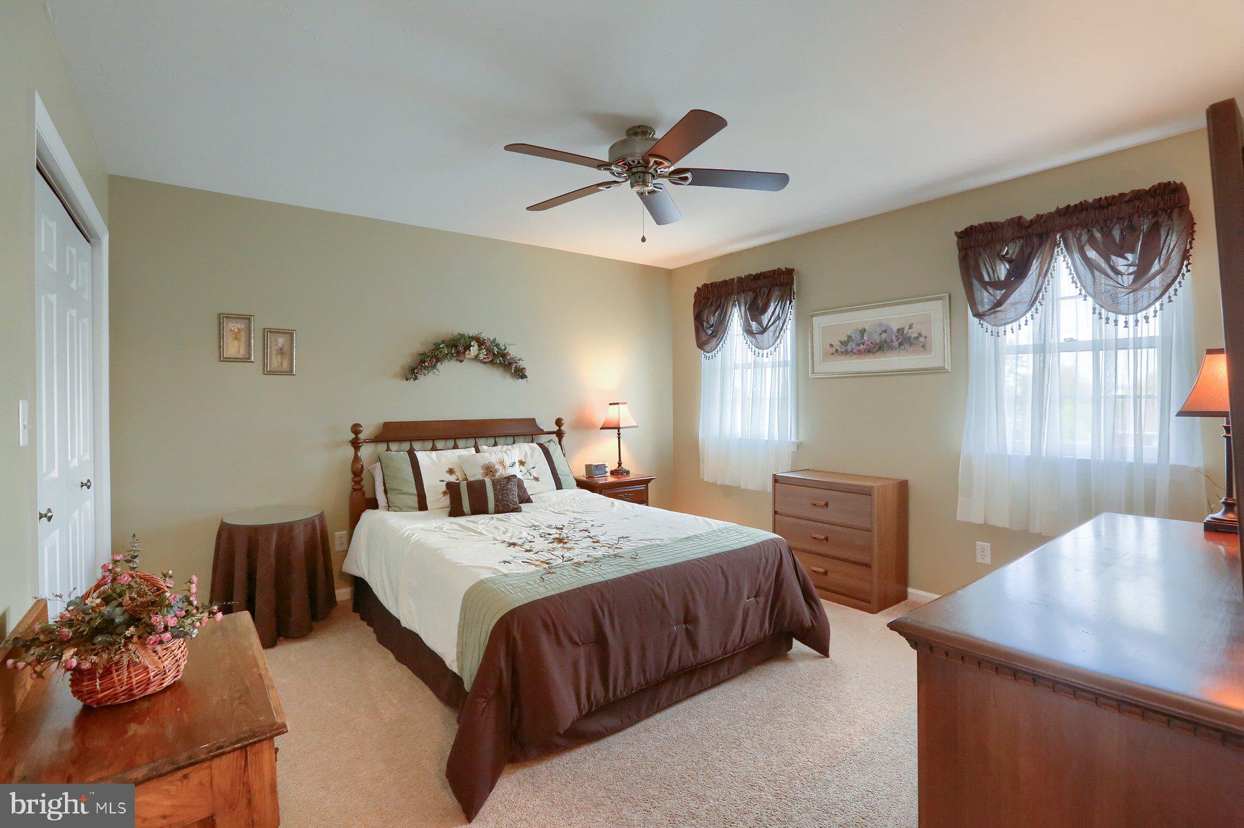 810 Shenandoah Ln