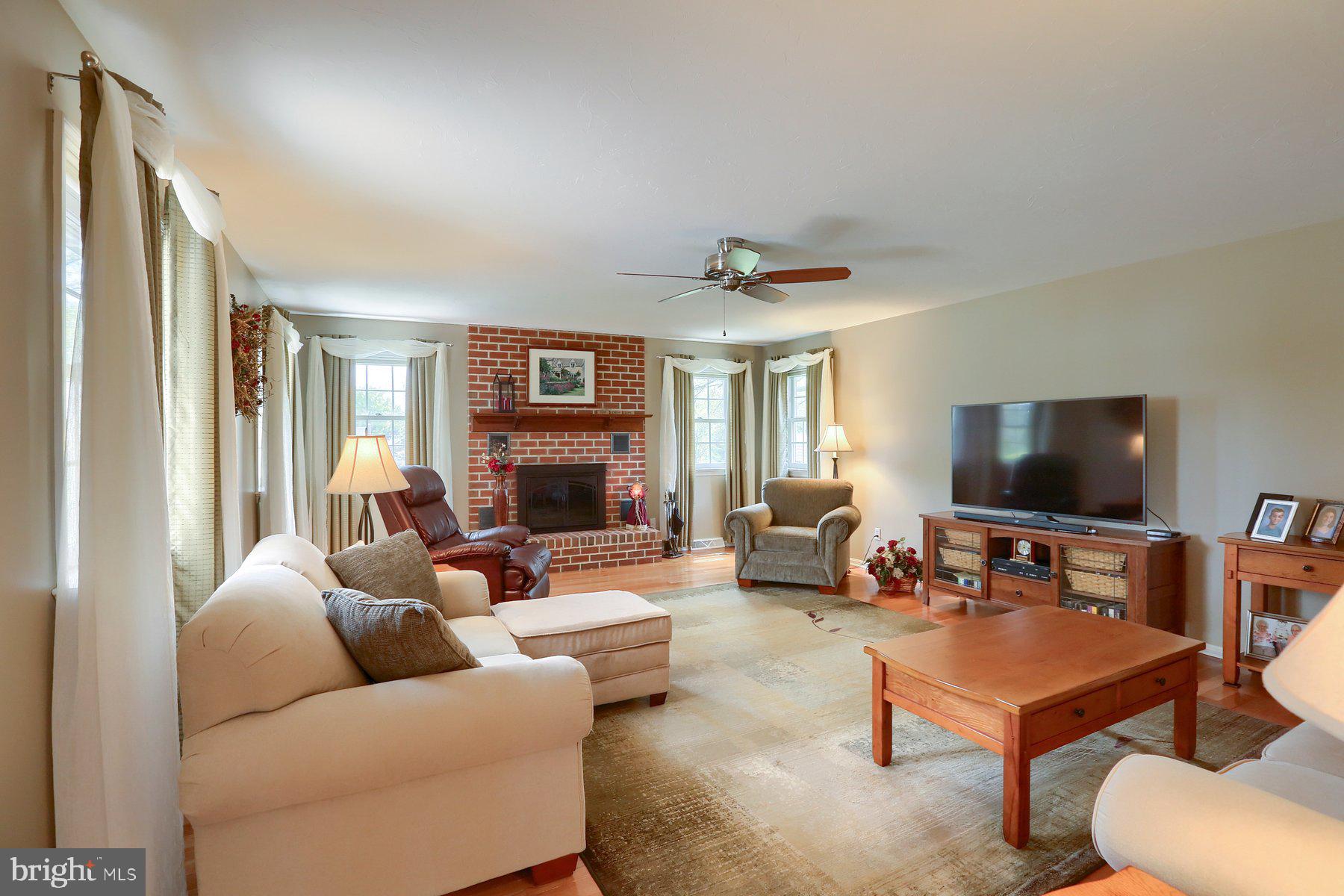 810 Shenandoah Ln