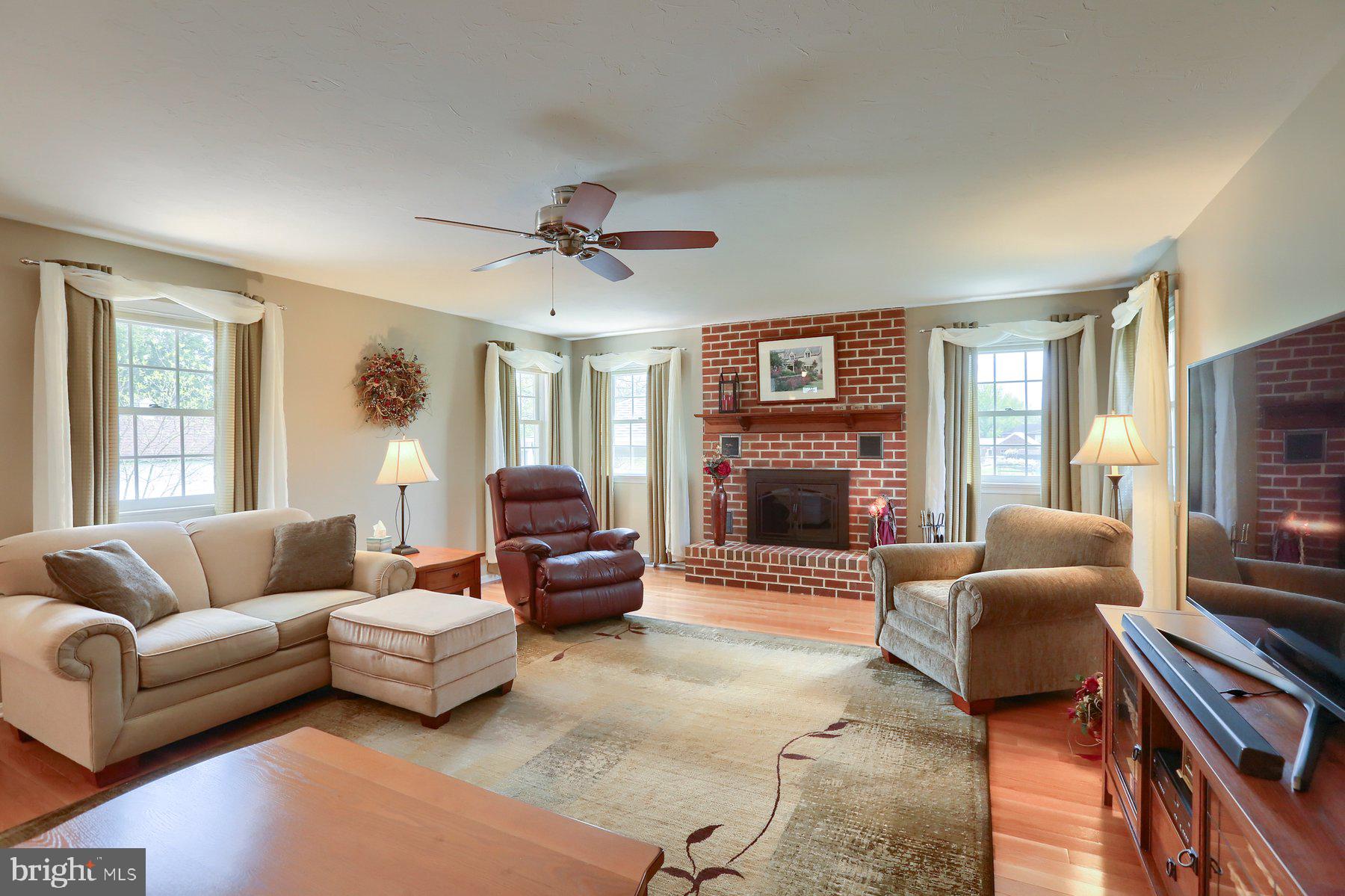 810 Shenandoah Ln