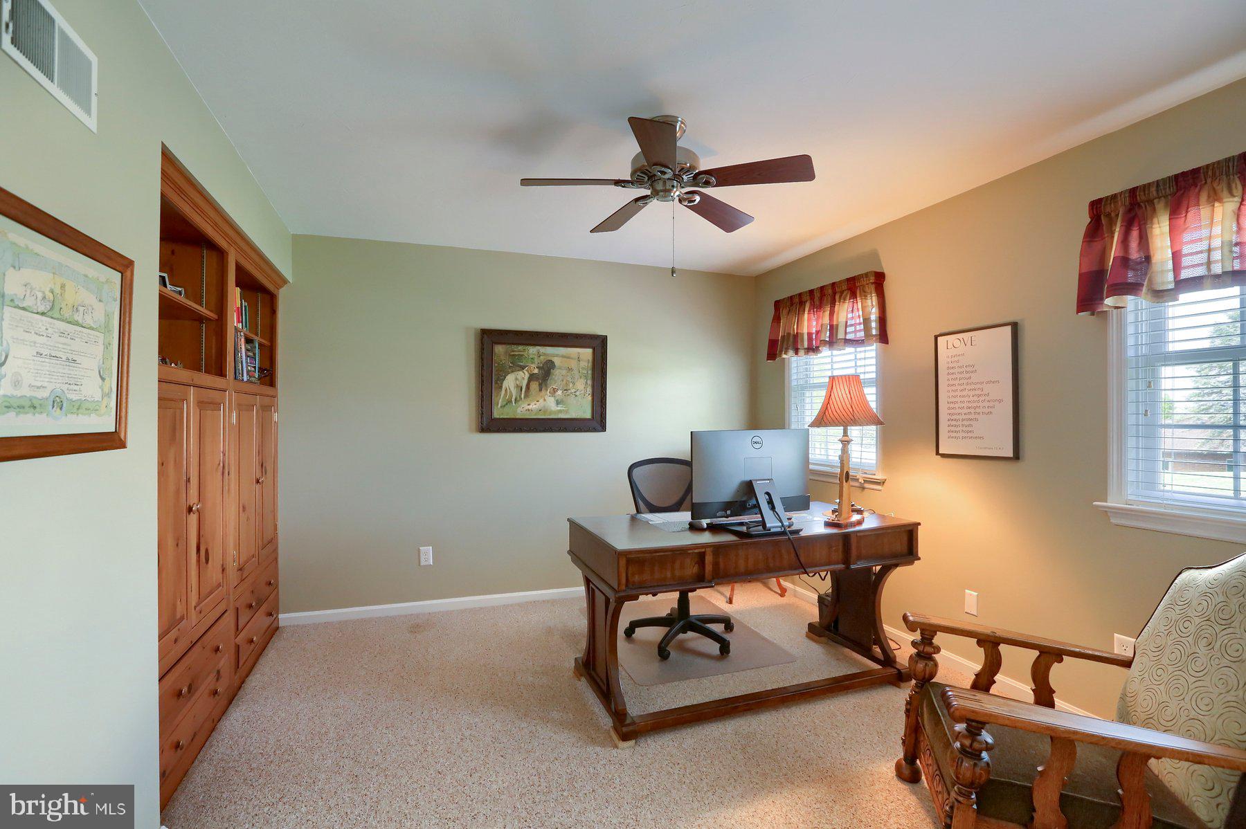 810 Shenandoah Ln