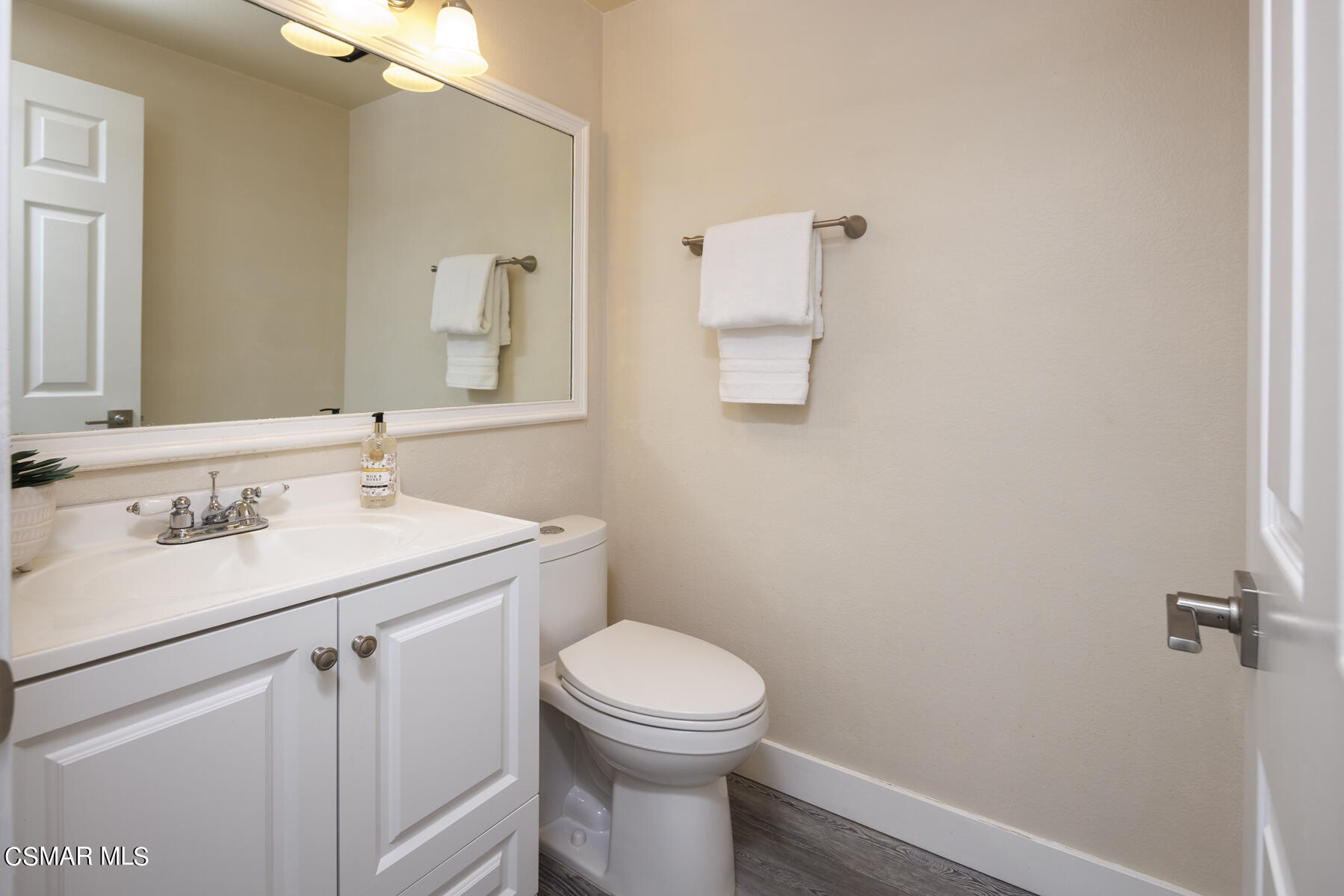 3156 Versaille Court