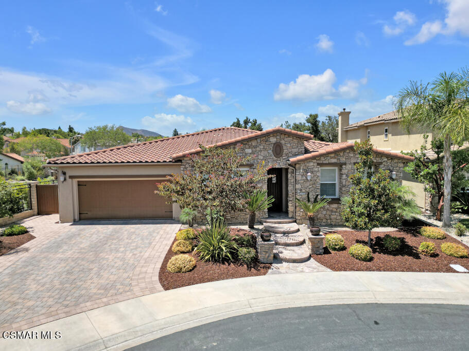 1590 Arroyo View Street