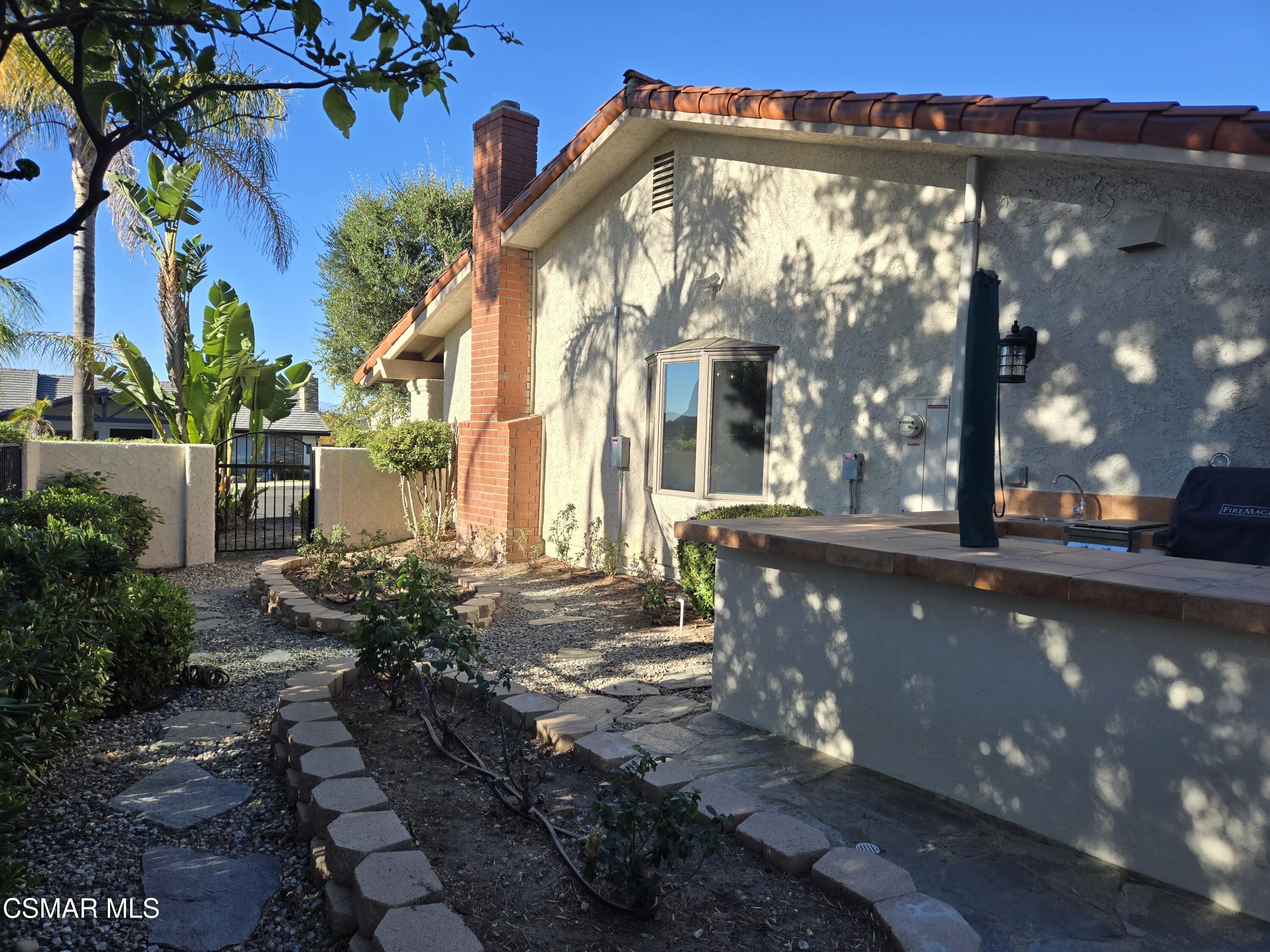 2092 Hillsbury Road