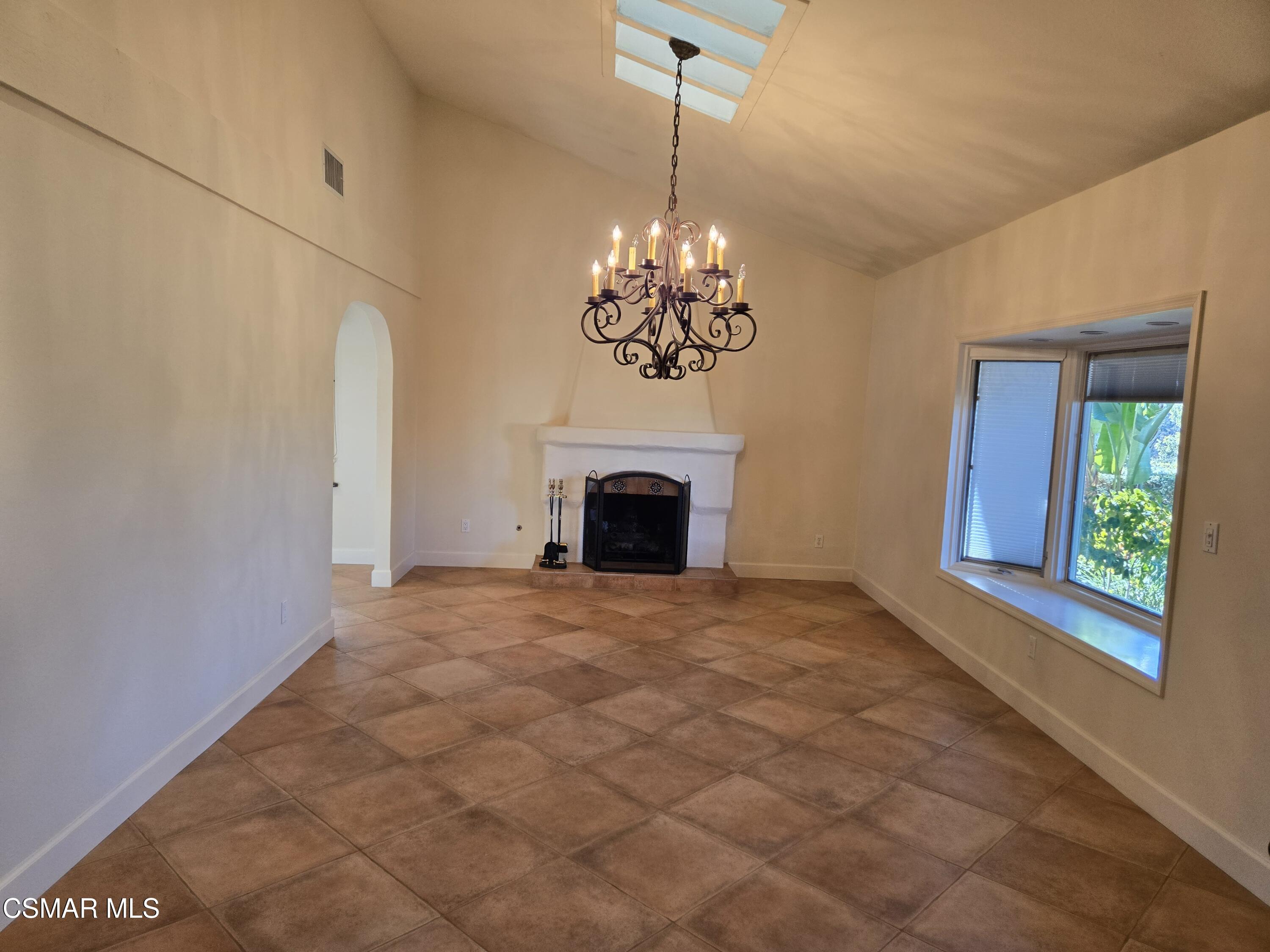 2092 Hillsbury Road