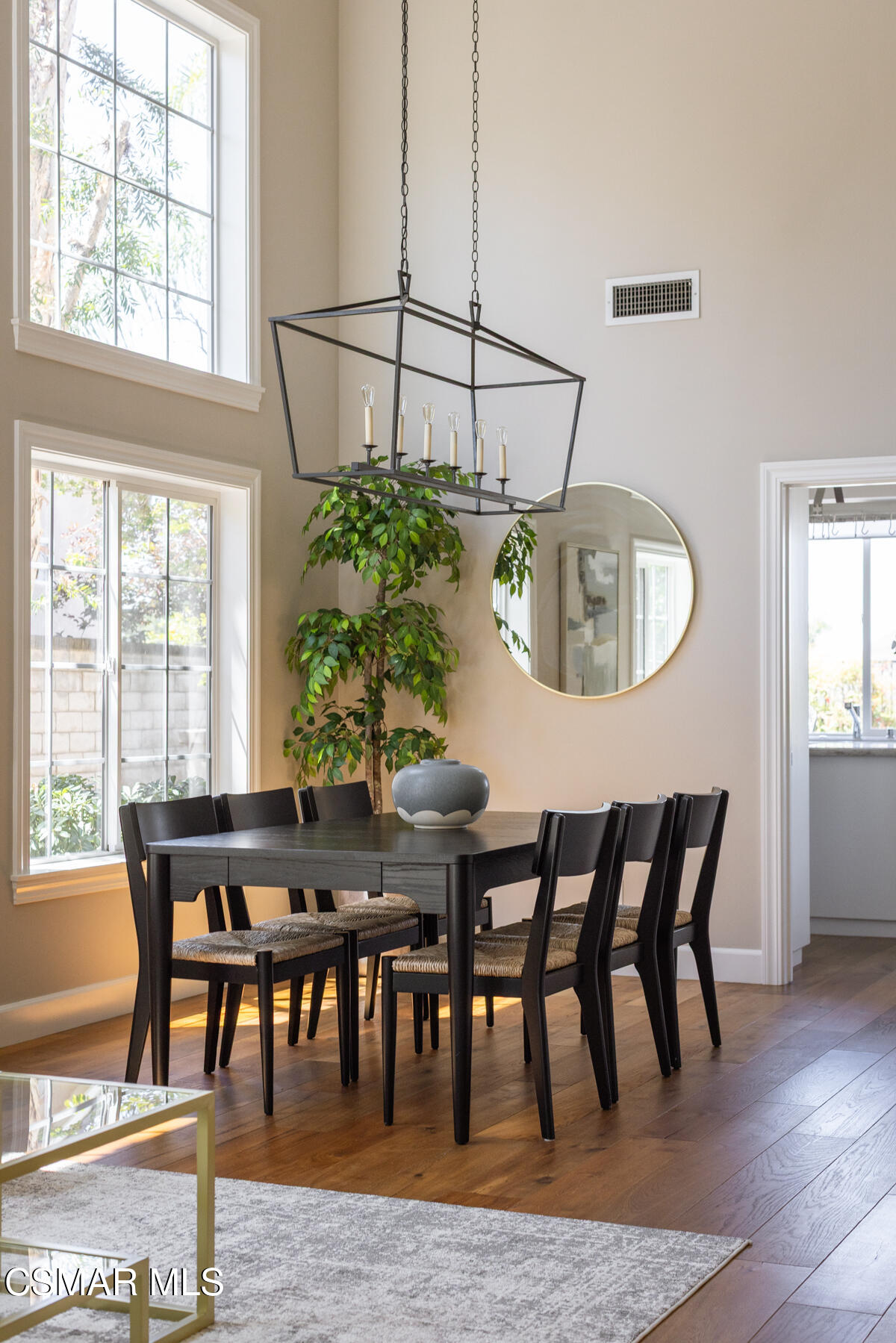 1915 Hidden Oak Court