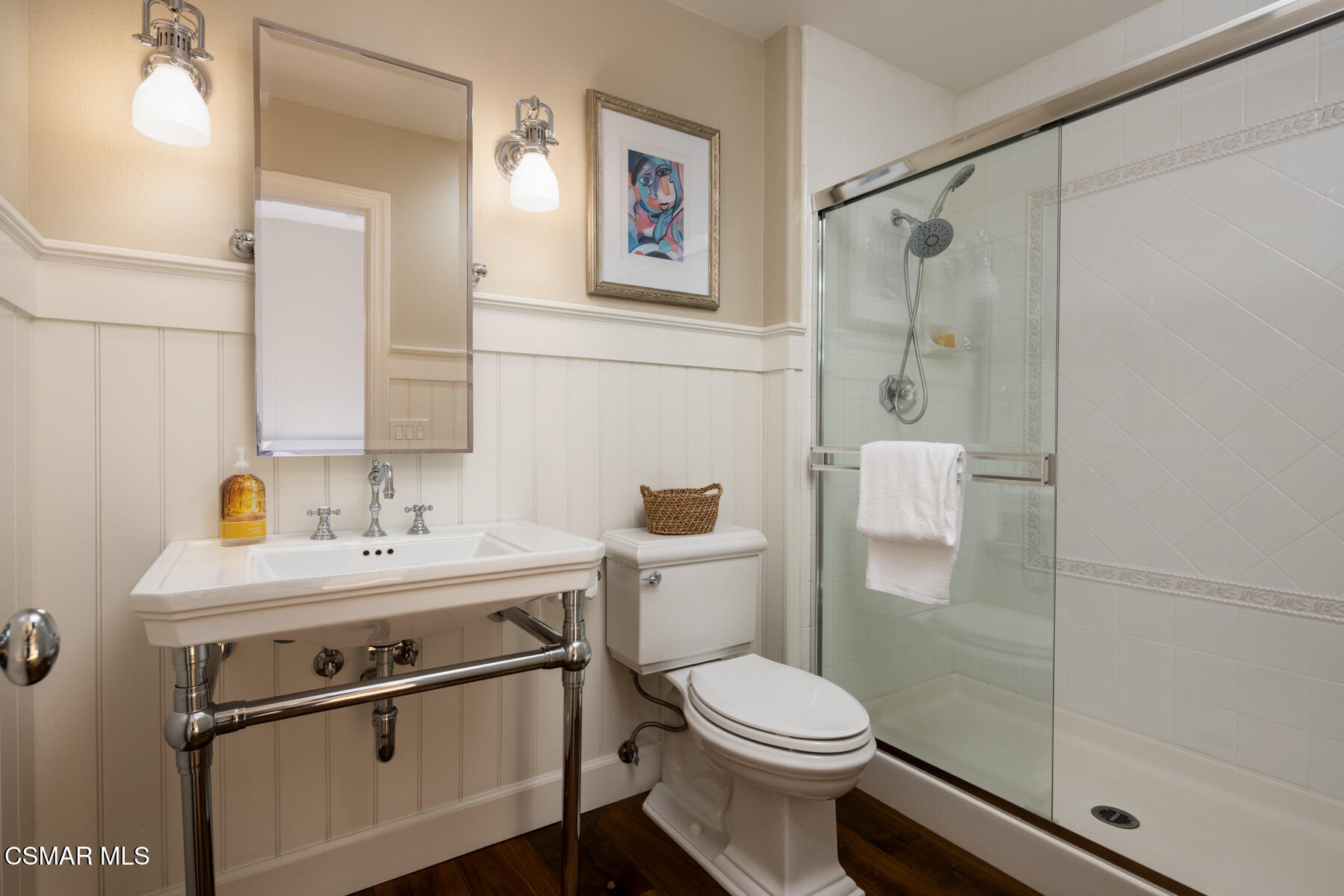 1915 Hidden Oak Court