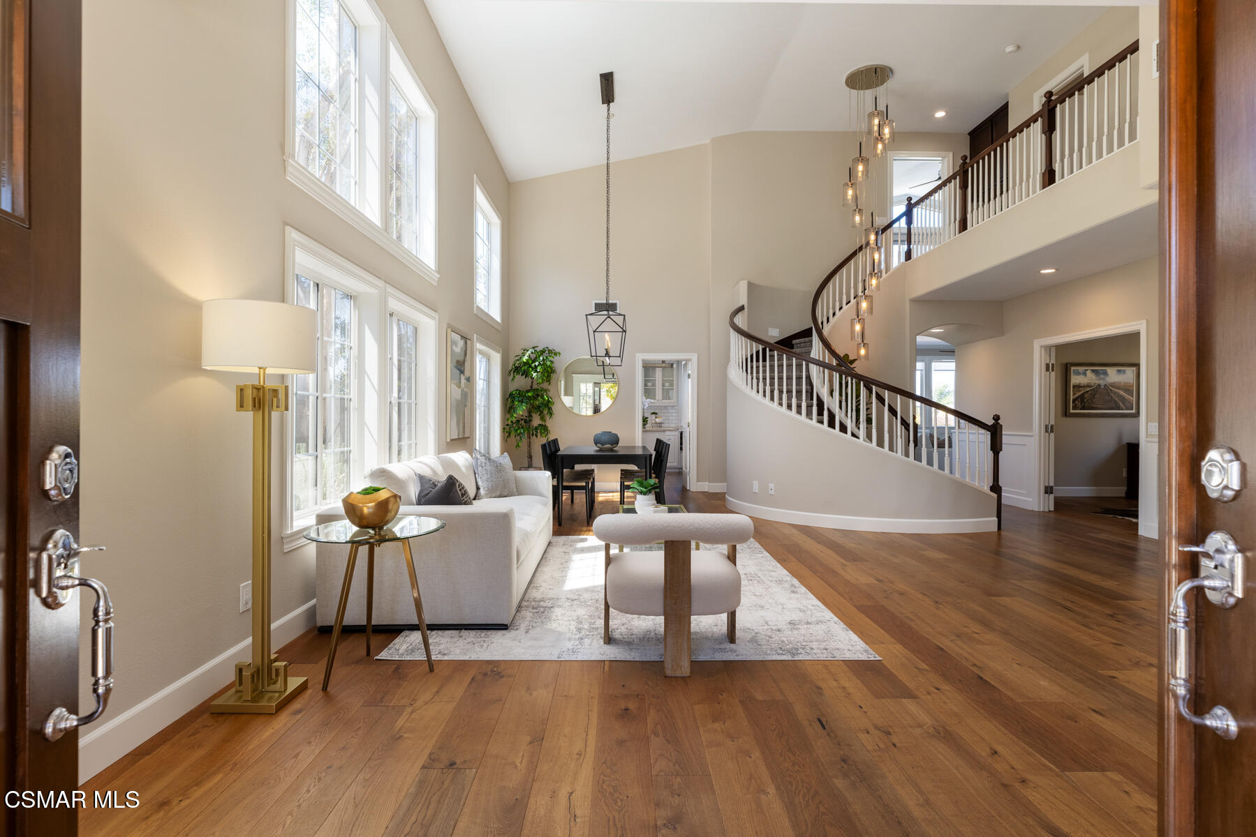 1915 Hidden Oak Court