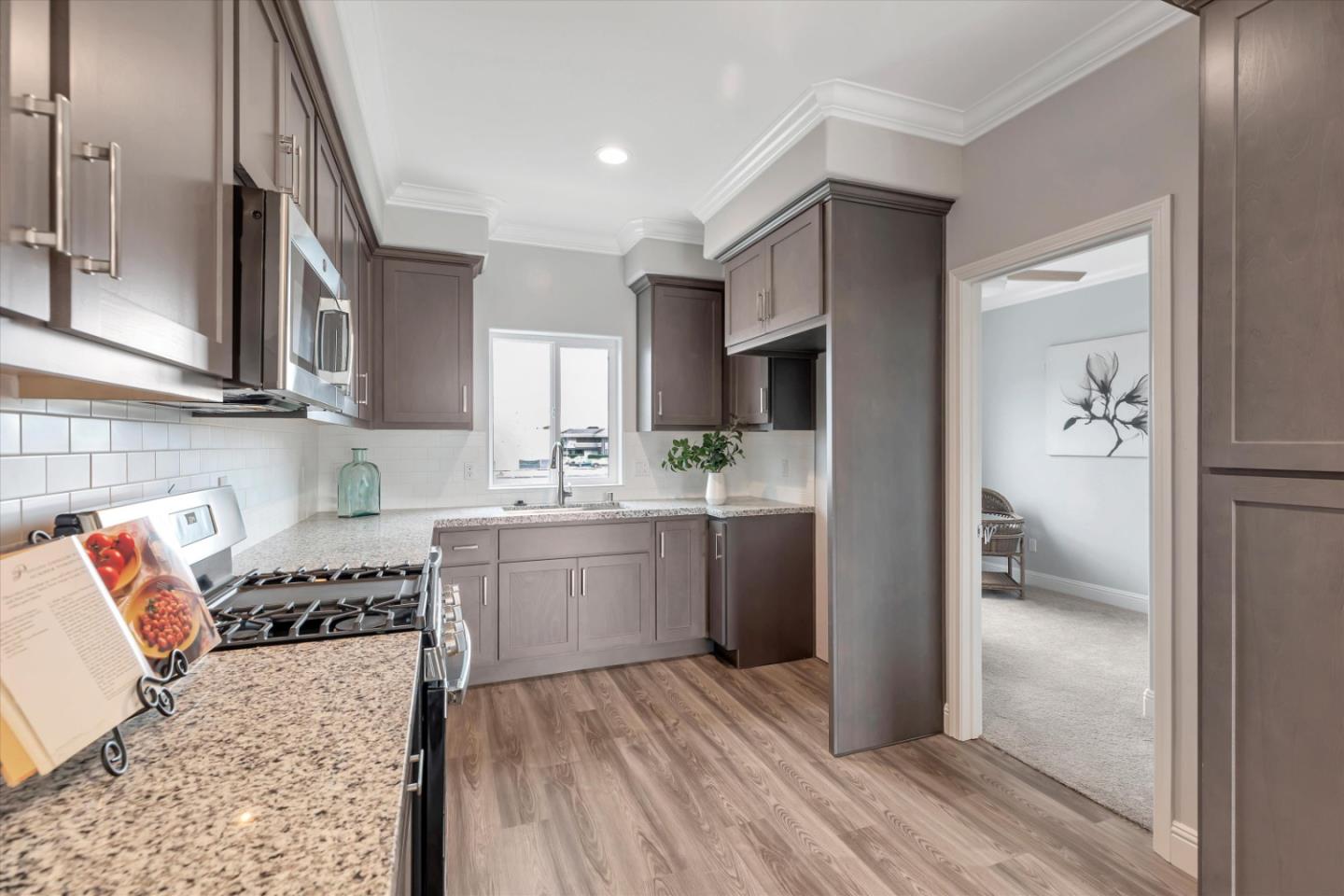 137 Bundeson CIR