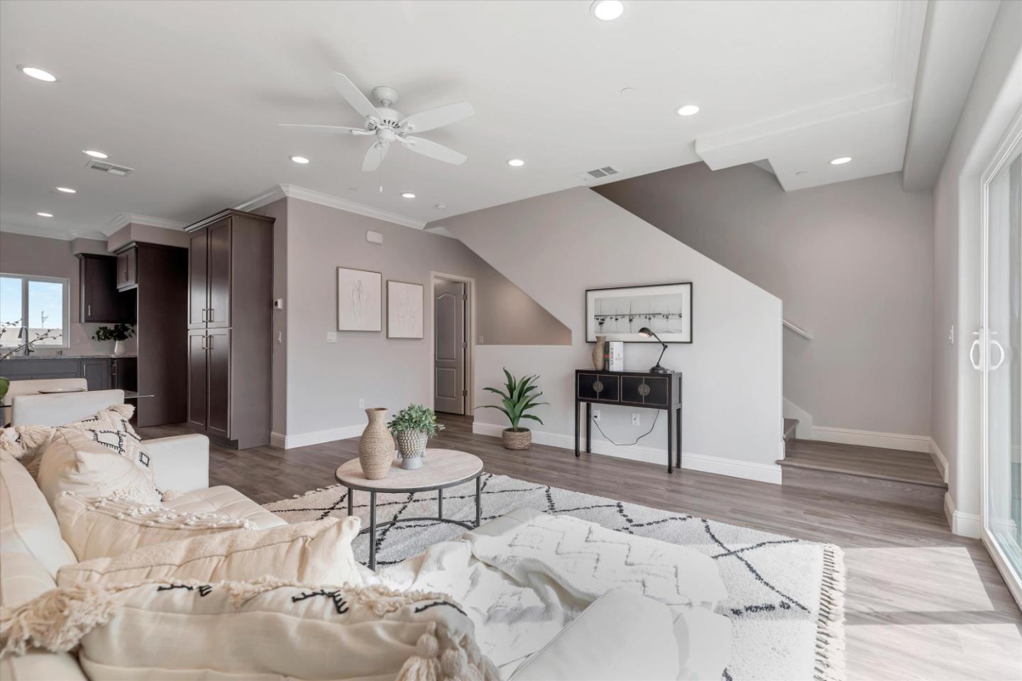 137 Bundeson CIR