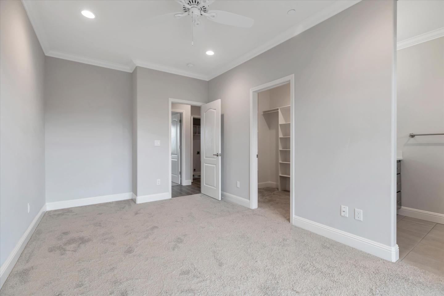 137 Bundeson CIR