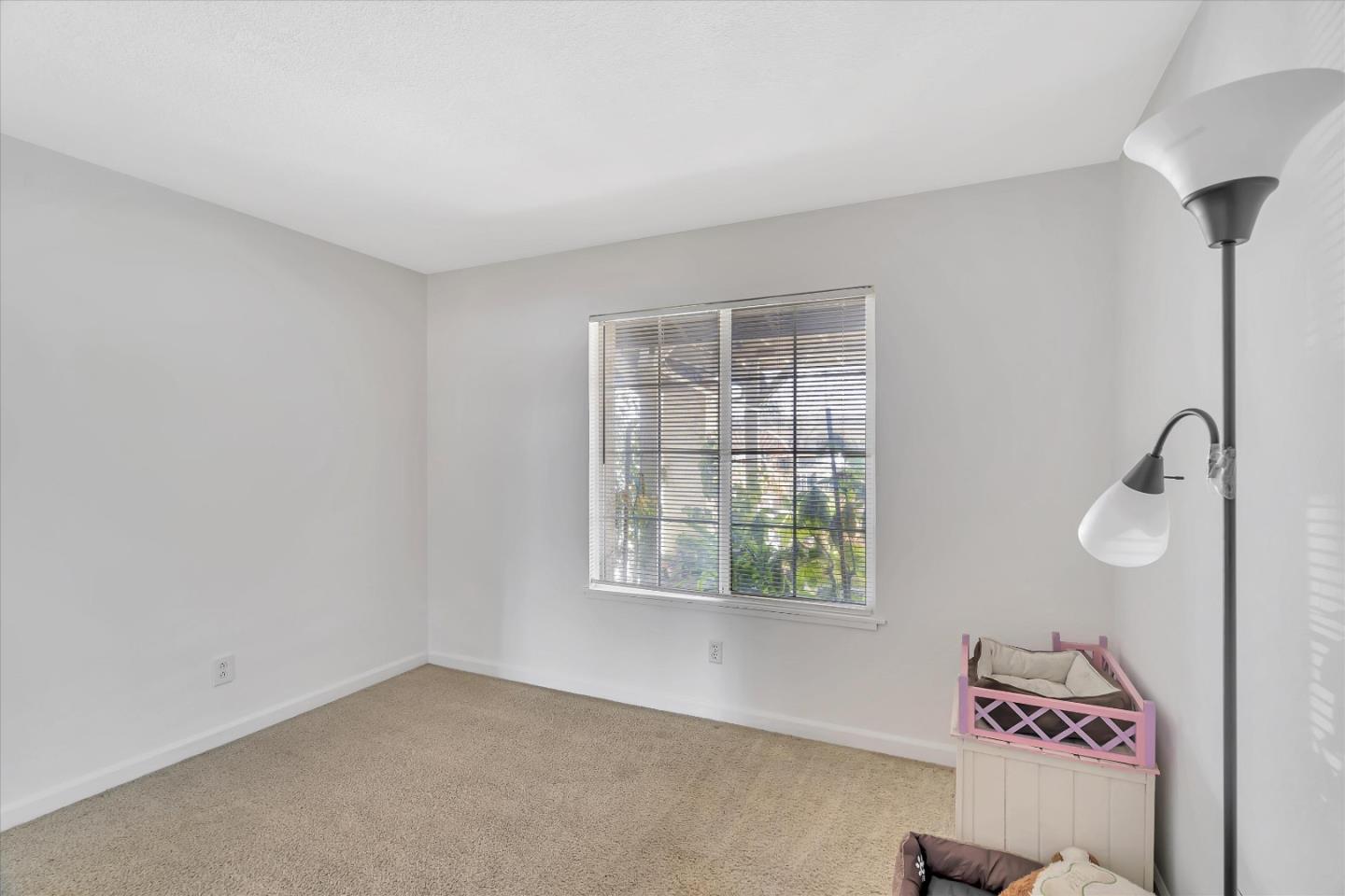 3108 Mclaughlin AVE