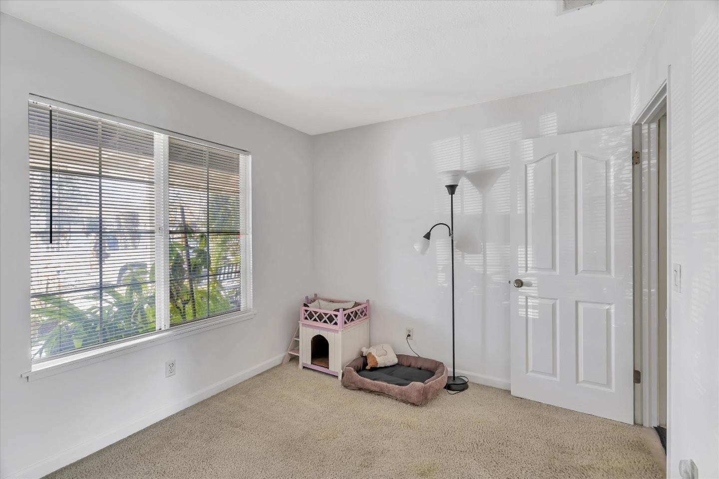 3108 Mclaughlin AVE