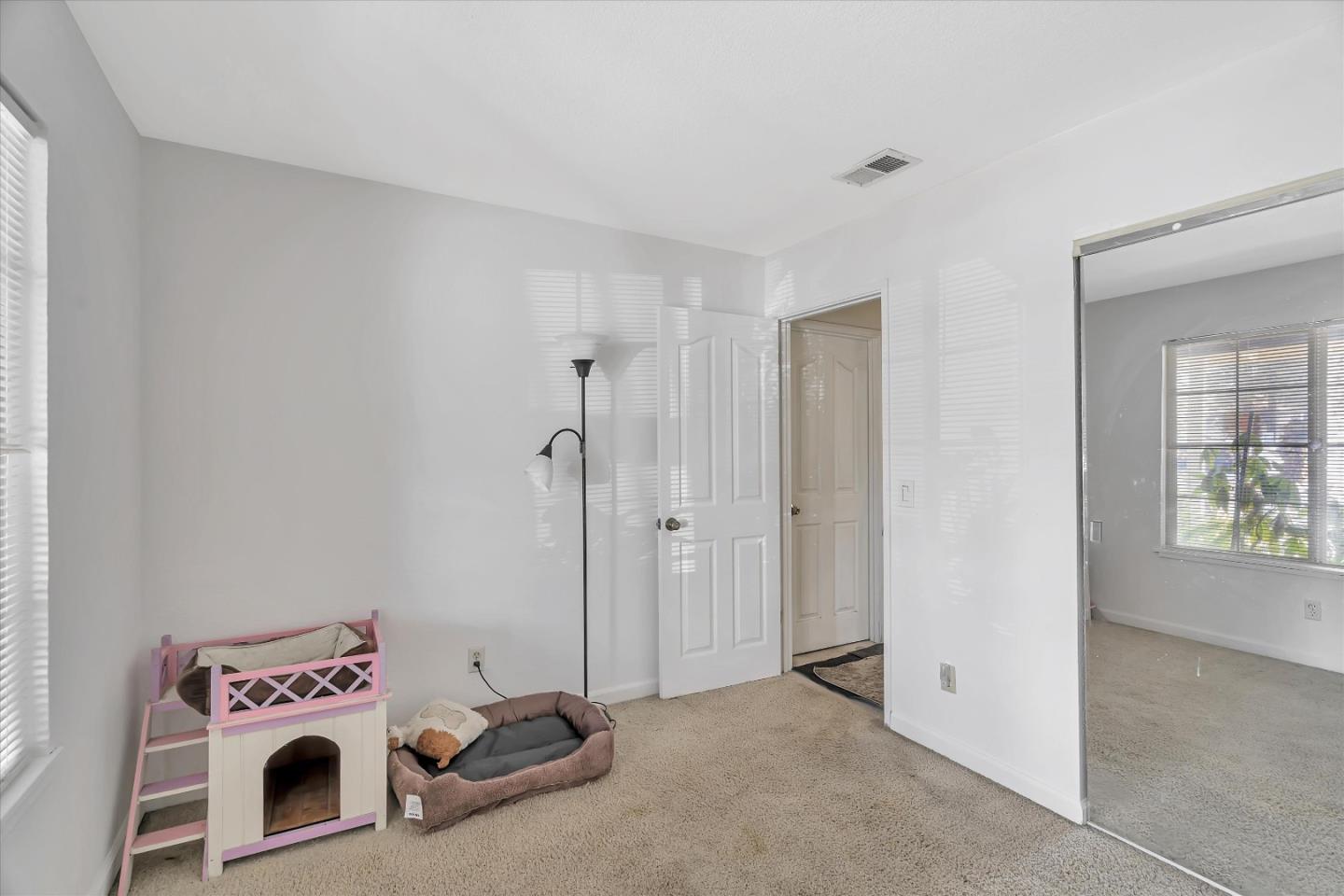 3108 Mclaughlin AVE