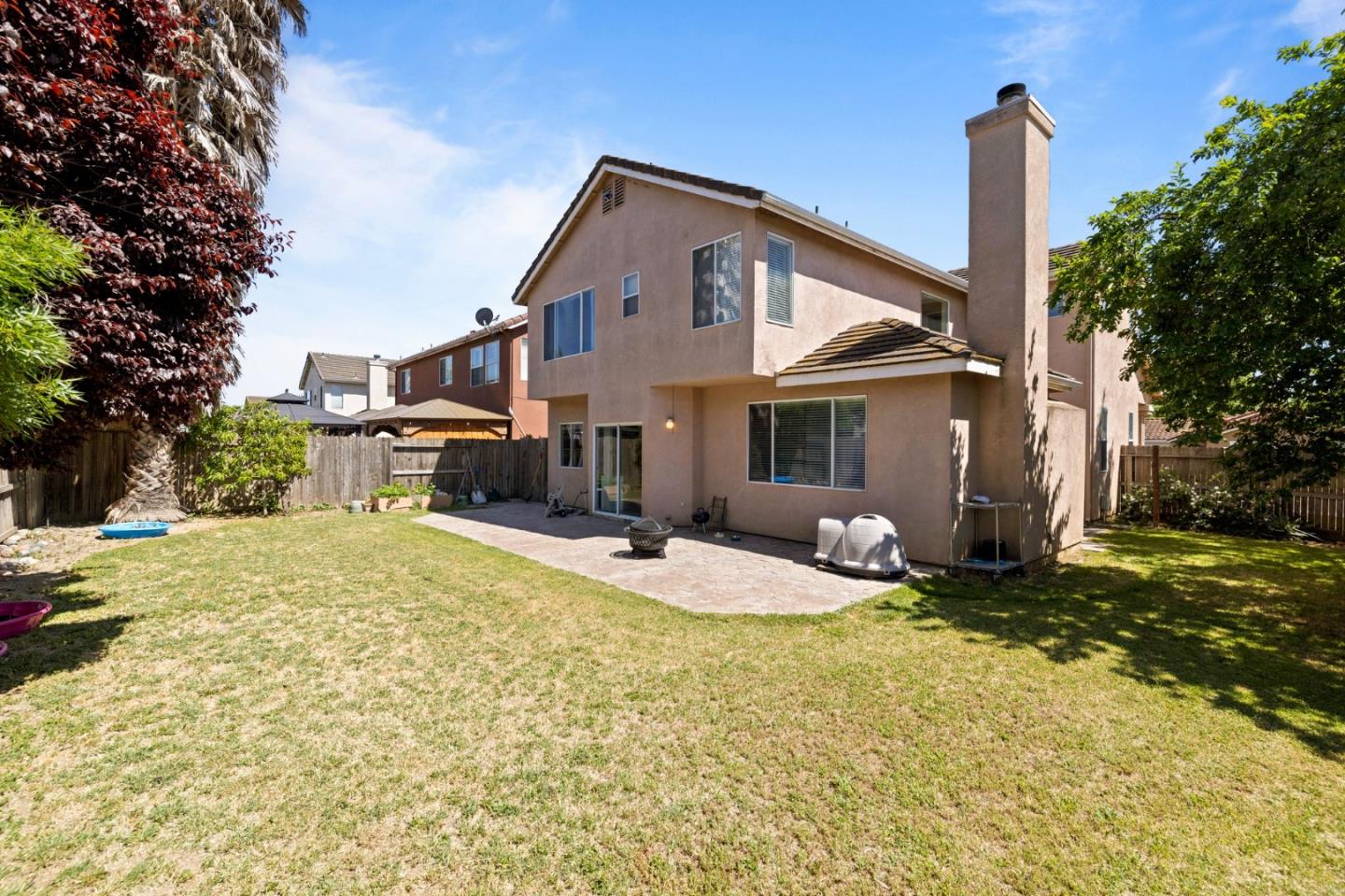 1800 W Graf RD