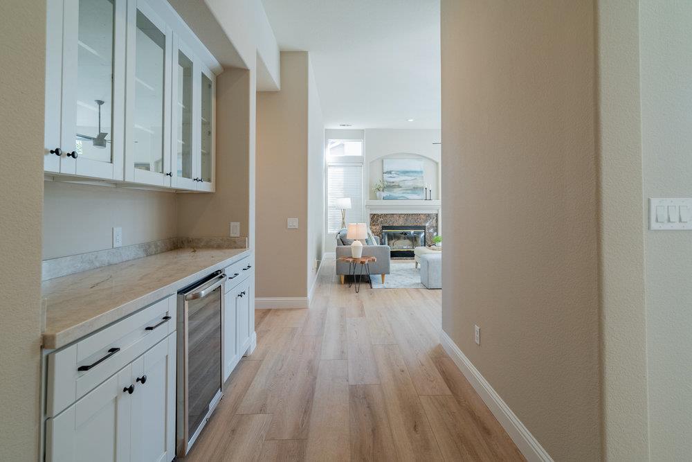 1205 Quail Ridge WAY