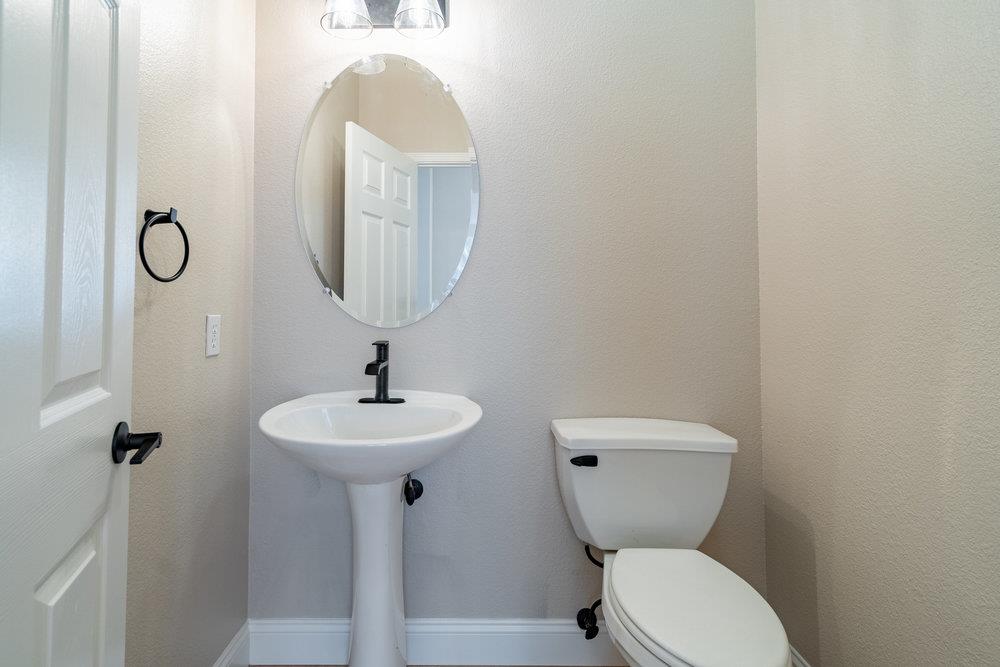 1205 Quail Ridge WAY