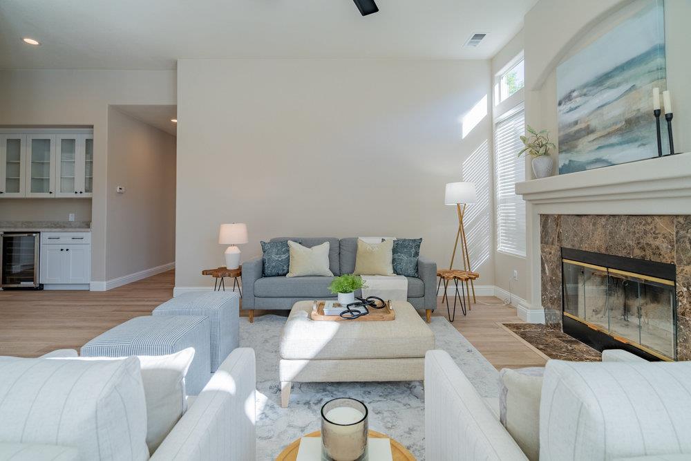 1205 Quail Ridge WAY