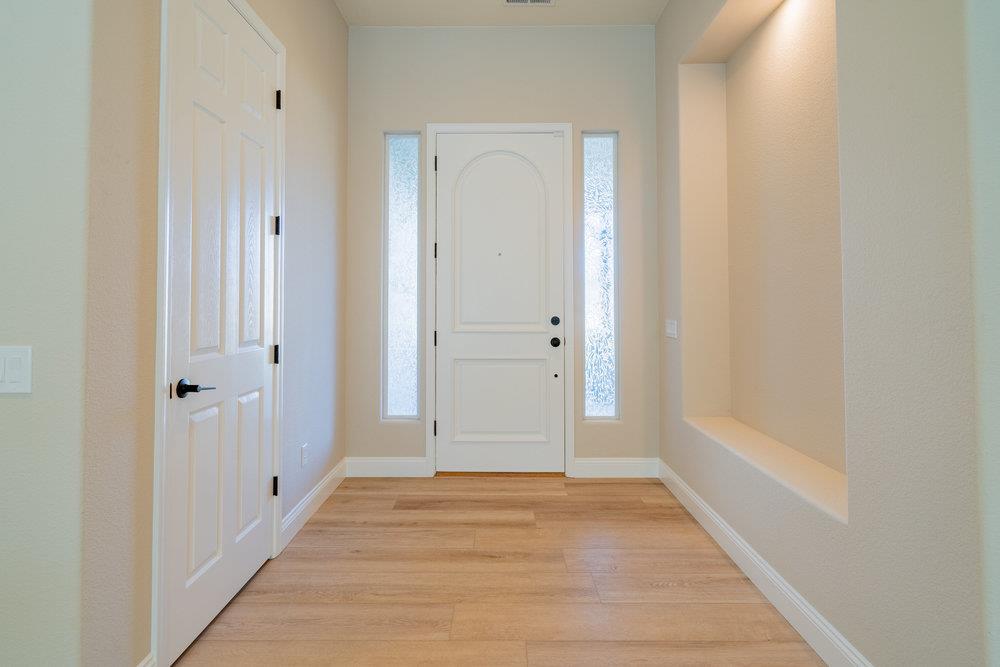 1205 Quail Ridge WAY