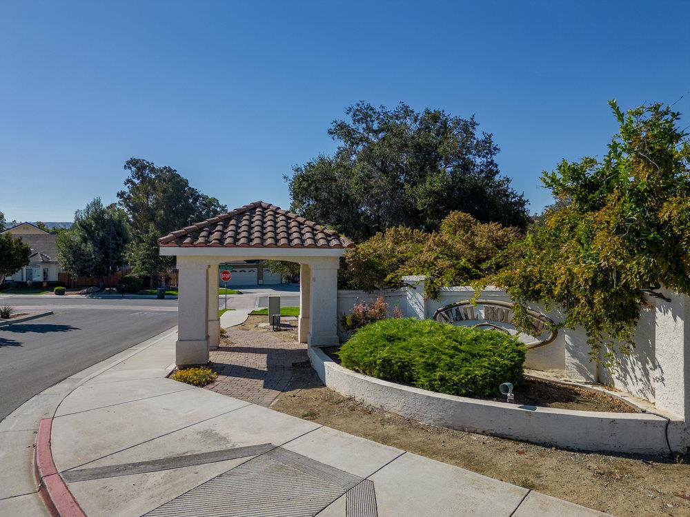 1205 Quail Ridge WAY