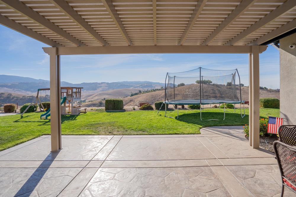 4025 Ashford CIR