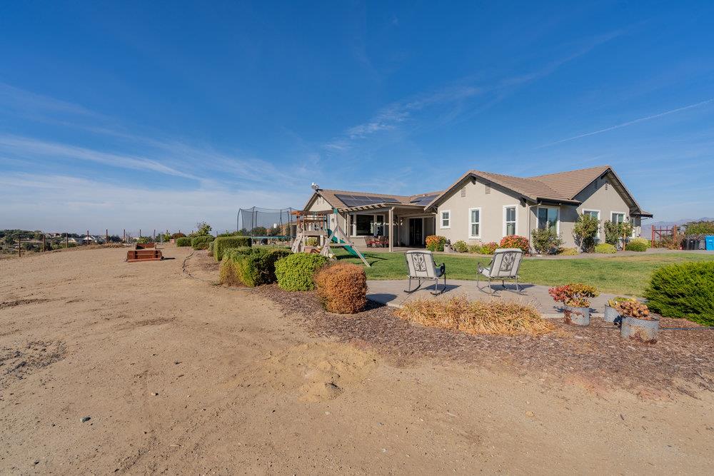 4025 Ashford CIR