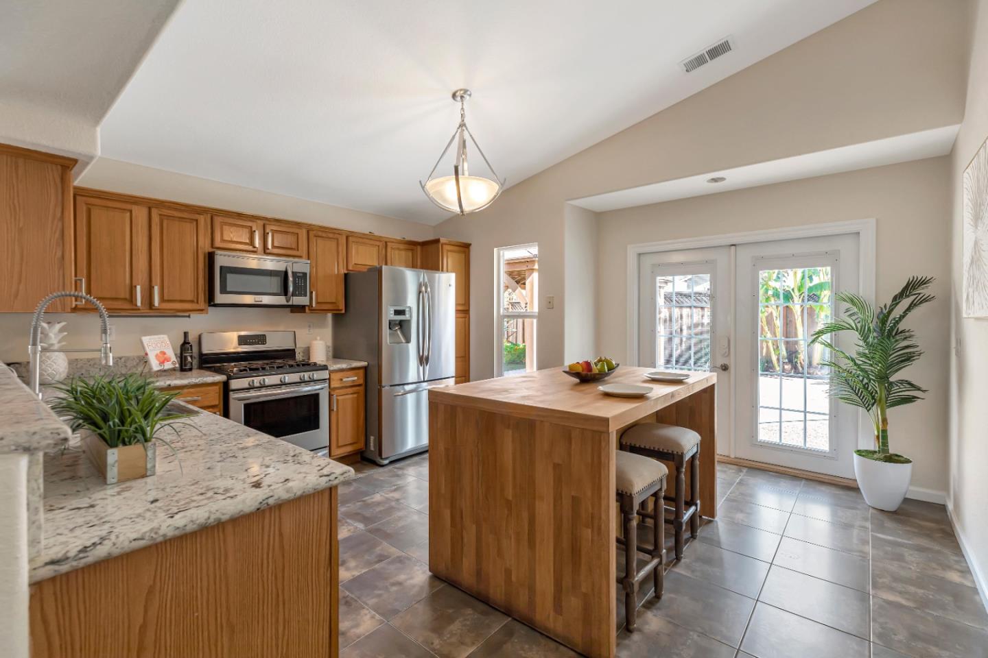 181 San Tropez DR