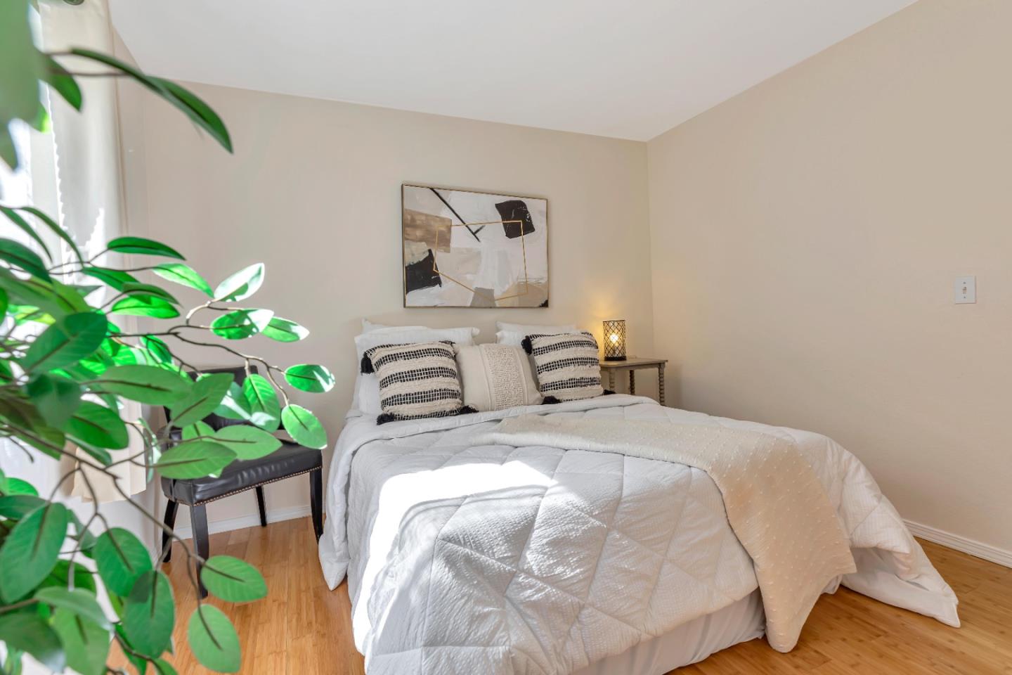 181 San Tropez DR