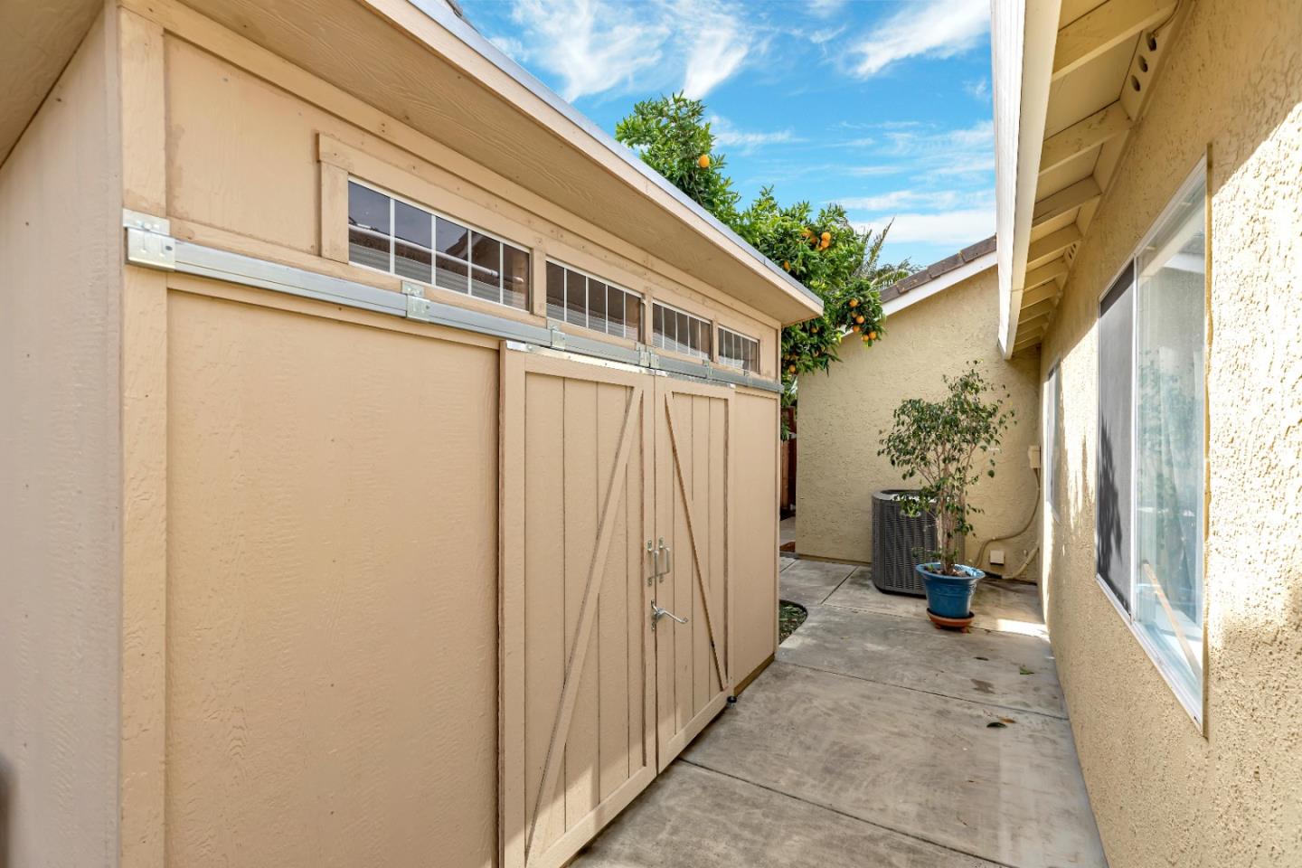 181 San Tropez DR