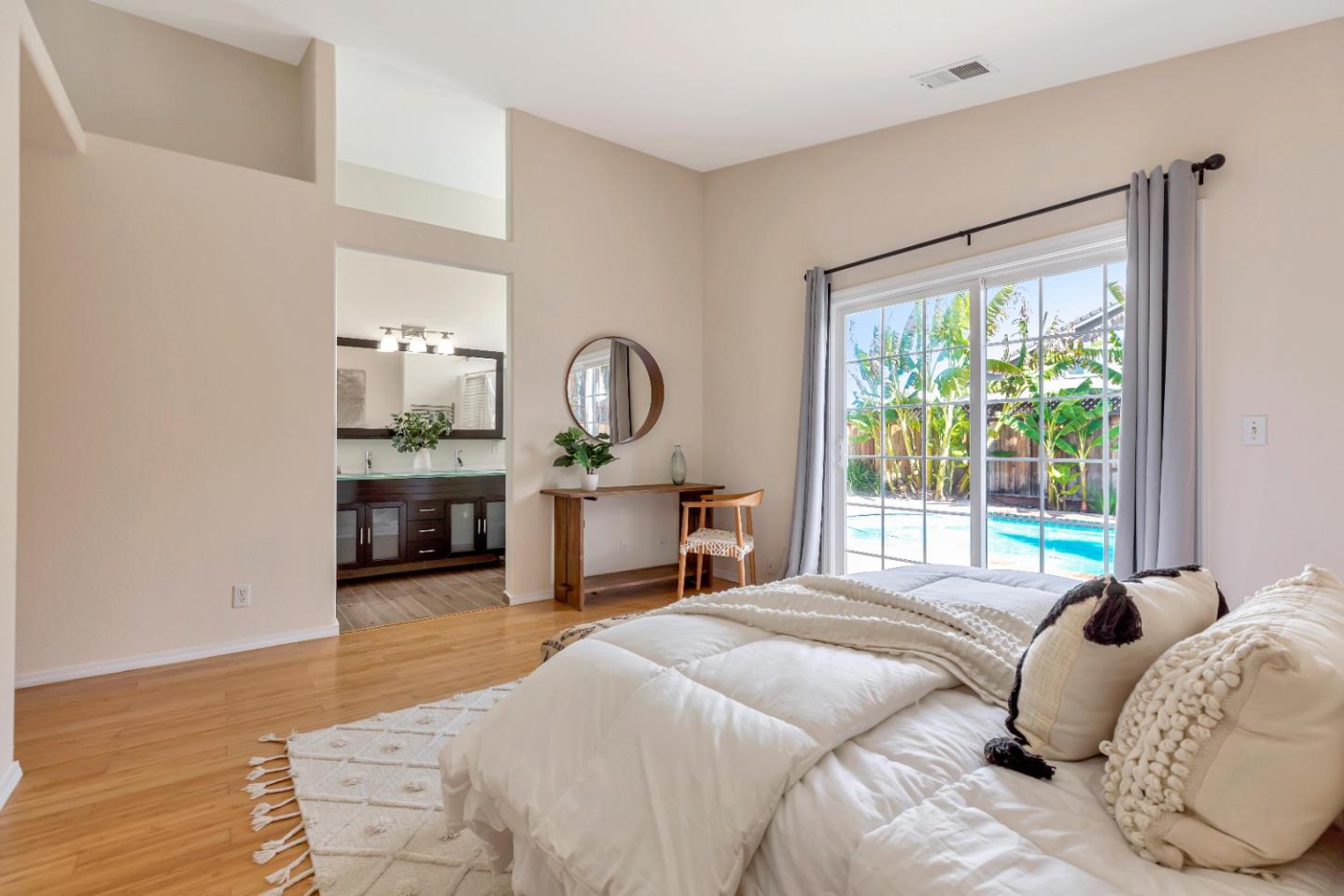 181 San Tropez DR